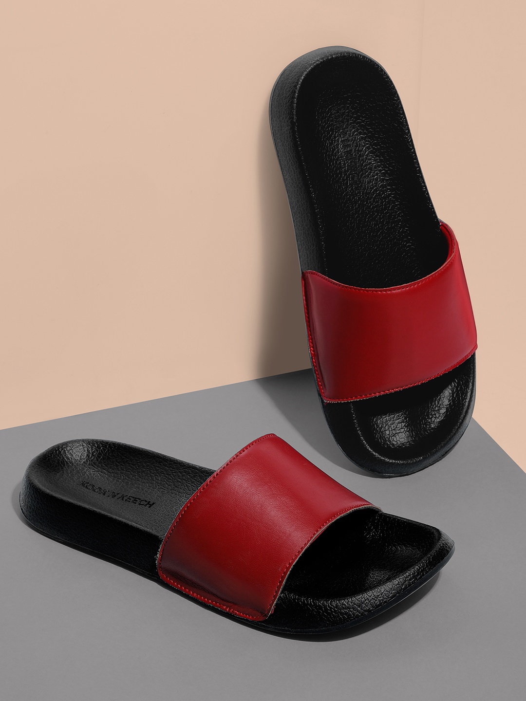 

Kook N Keech Men Maroon Solid Sliders