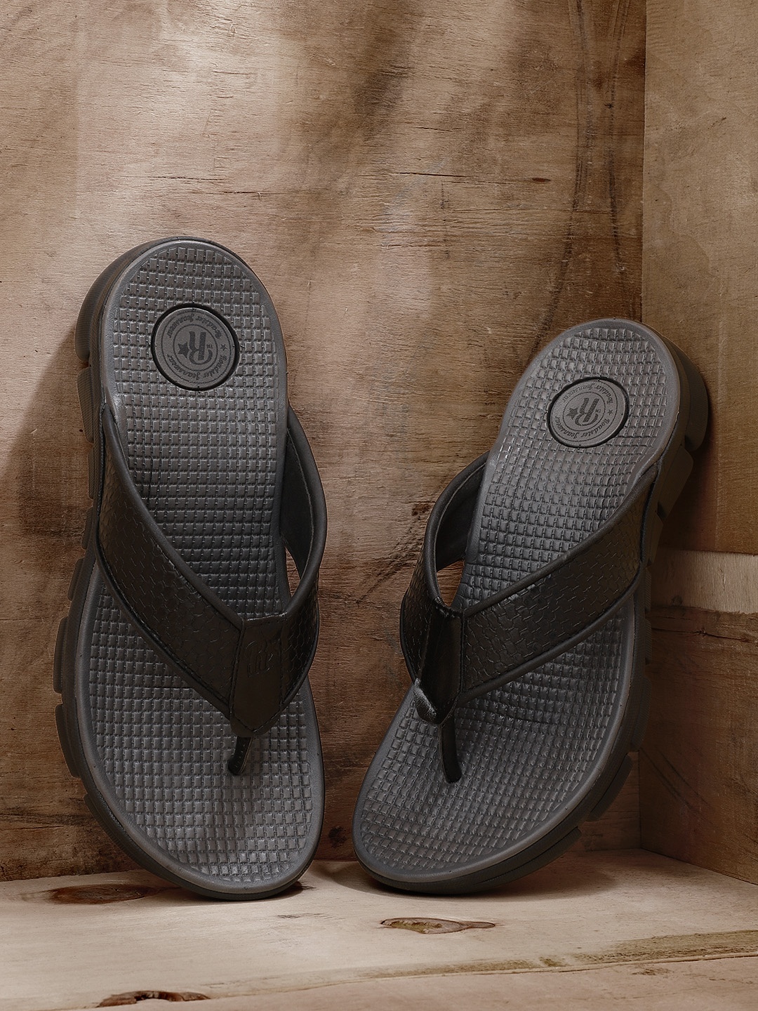 

Roadster Men Black & Charcoal Grey Basketweave Textured Thong Flip-Flops