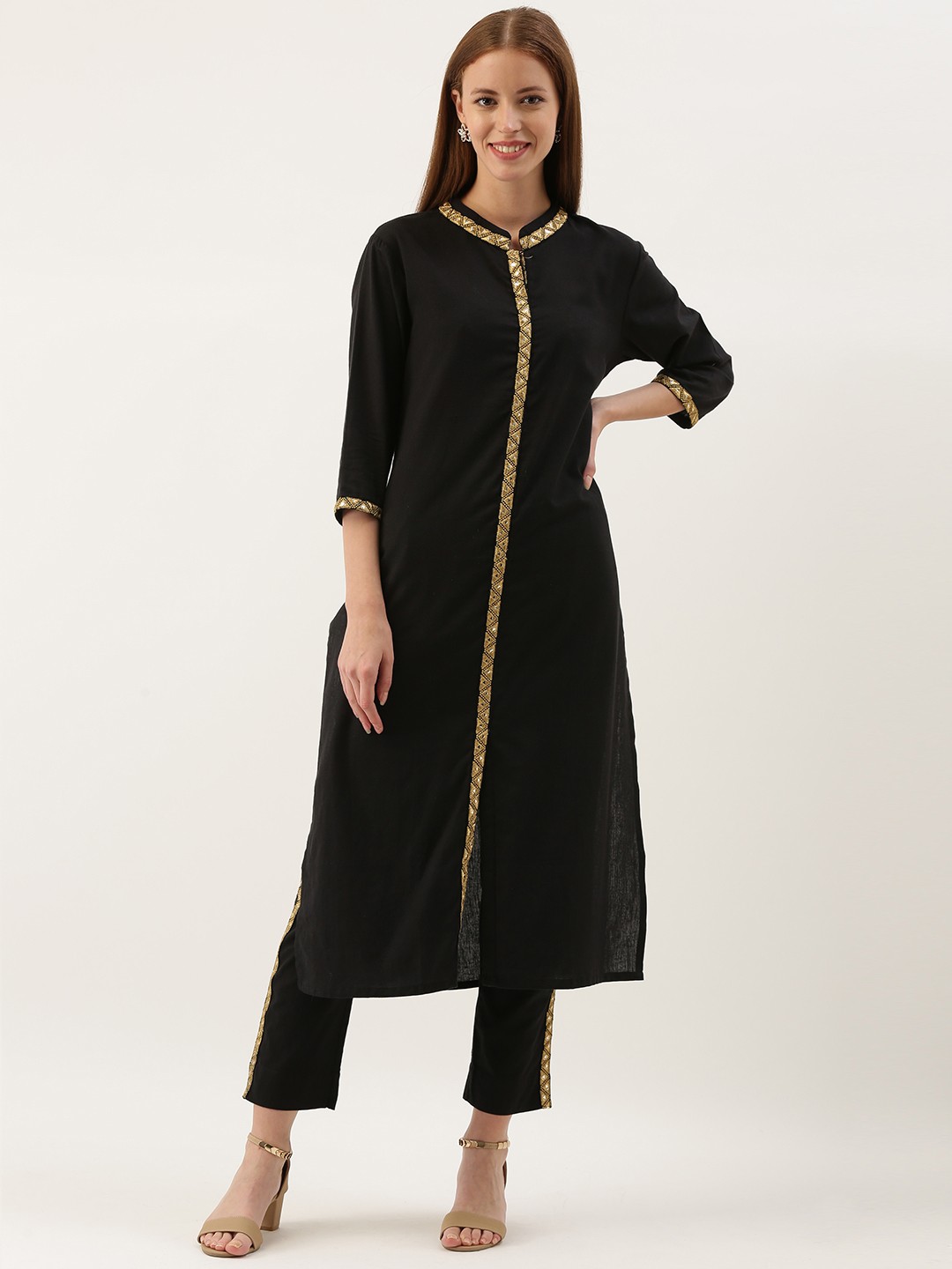 

FABRIC FITOOR Women Black Embroidered Kurta with Trousers