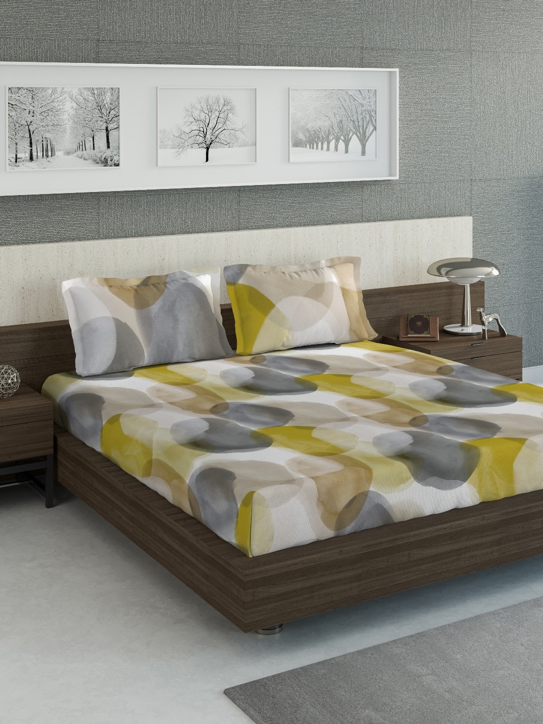 

DDecor Yellow & Grey Geometric 210 TC Cotton 1 King Bedsheet with 2 Pillow Covers