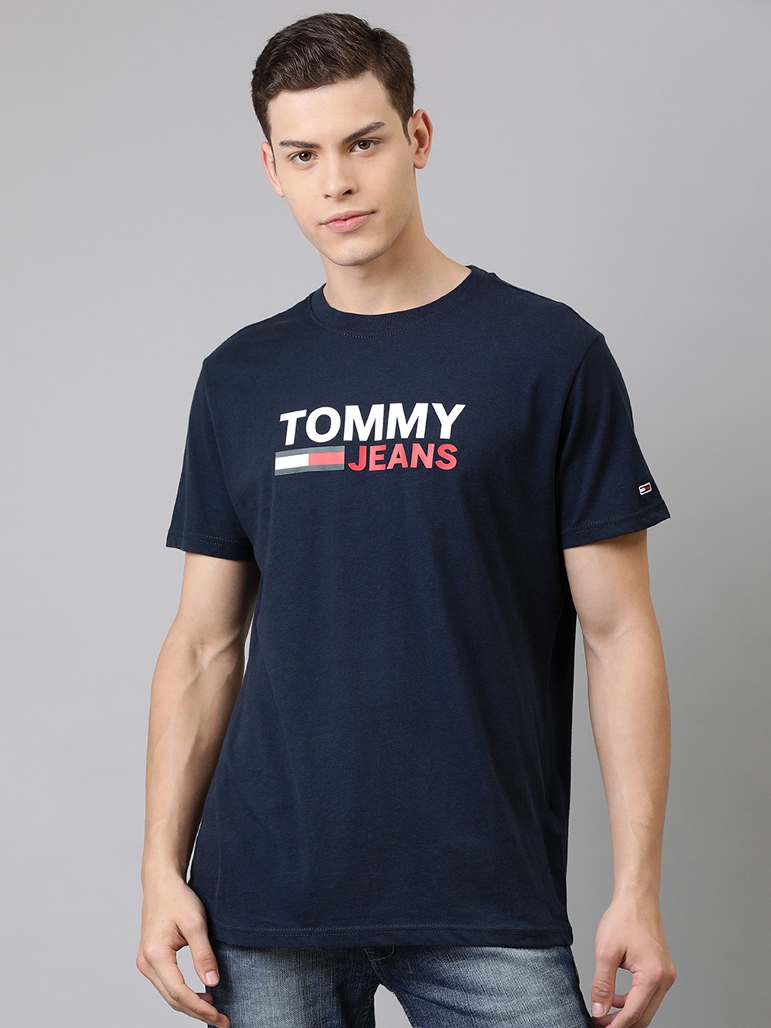

Tommy Hilfiger Men Navy Blue Printed Round Neck Pure Cotton T-shirt