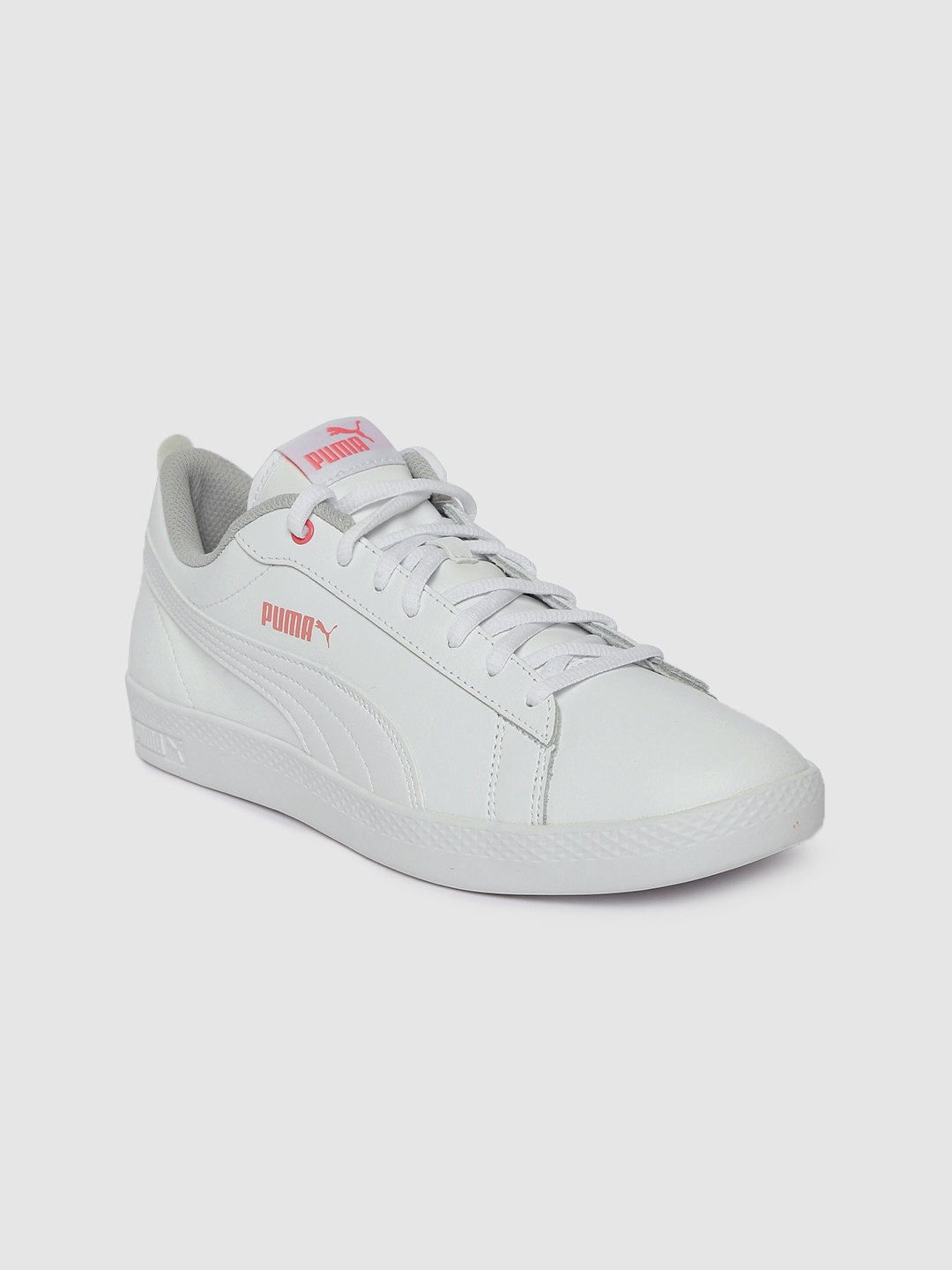 

Puma Women White Smash Leather Sneakers