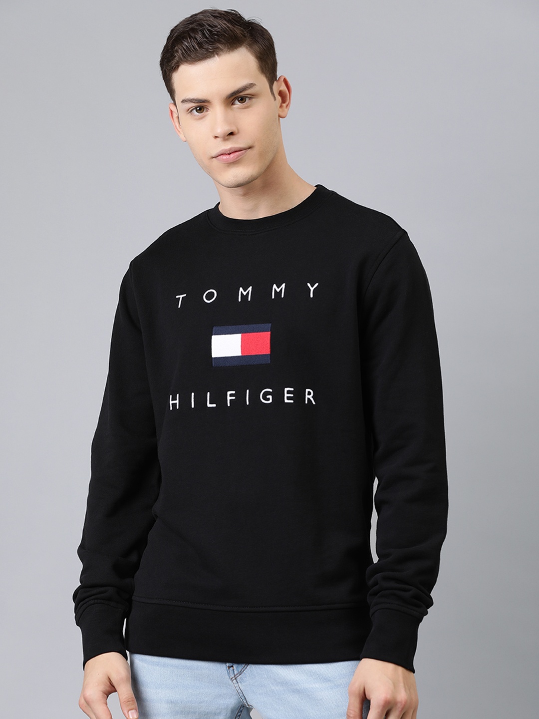 

Tommy Hilfiger Men Black Printed Sweatshirt