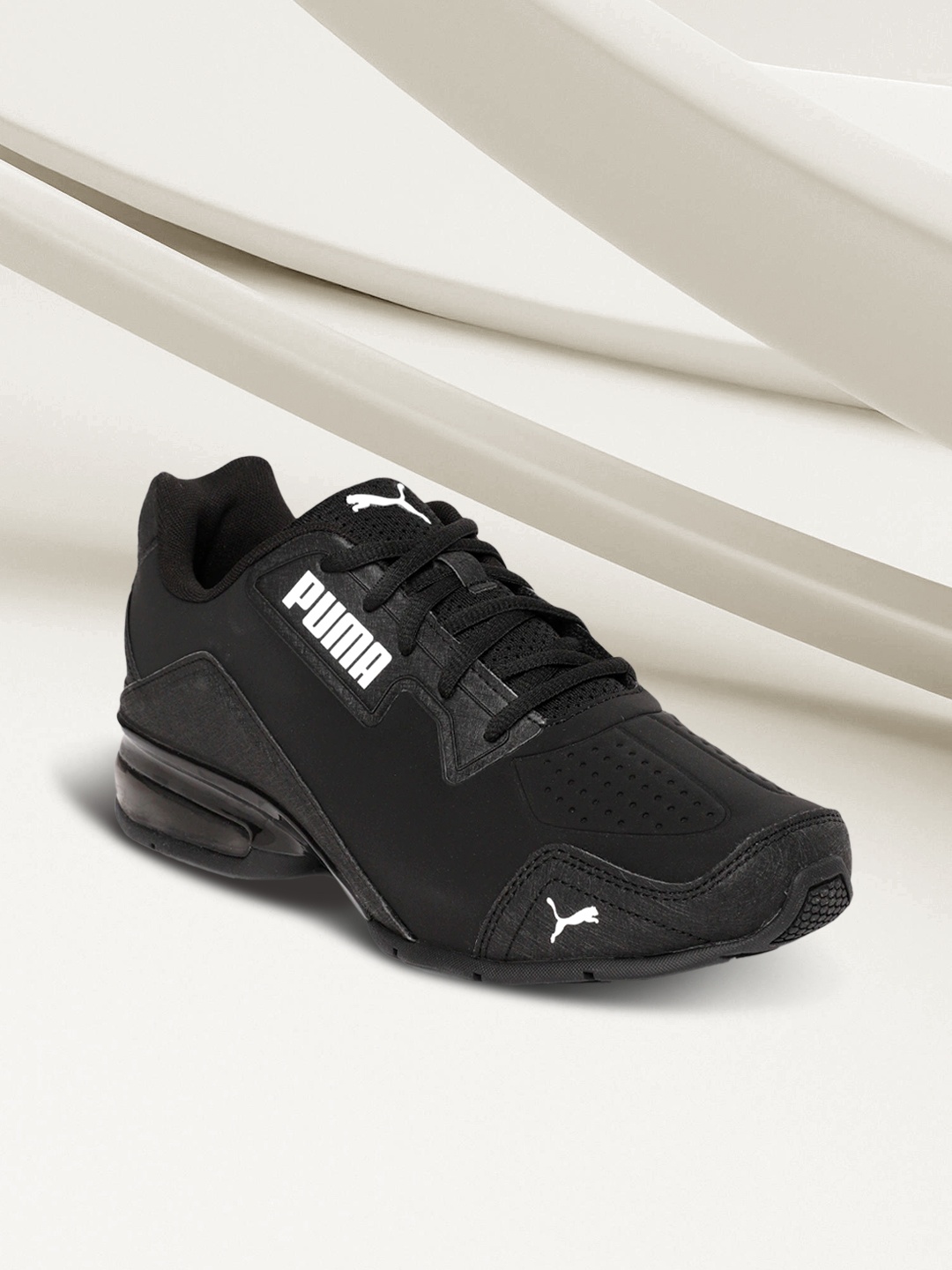 

Puma Men Black Leader VT Tech Running Shoes