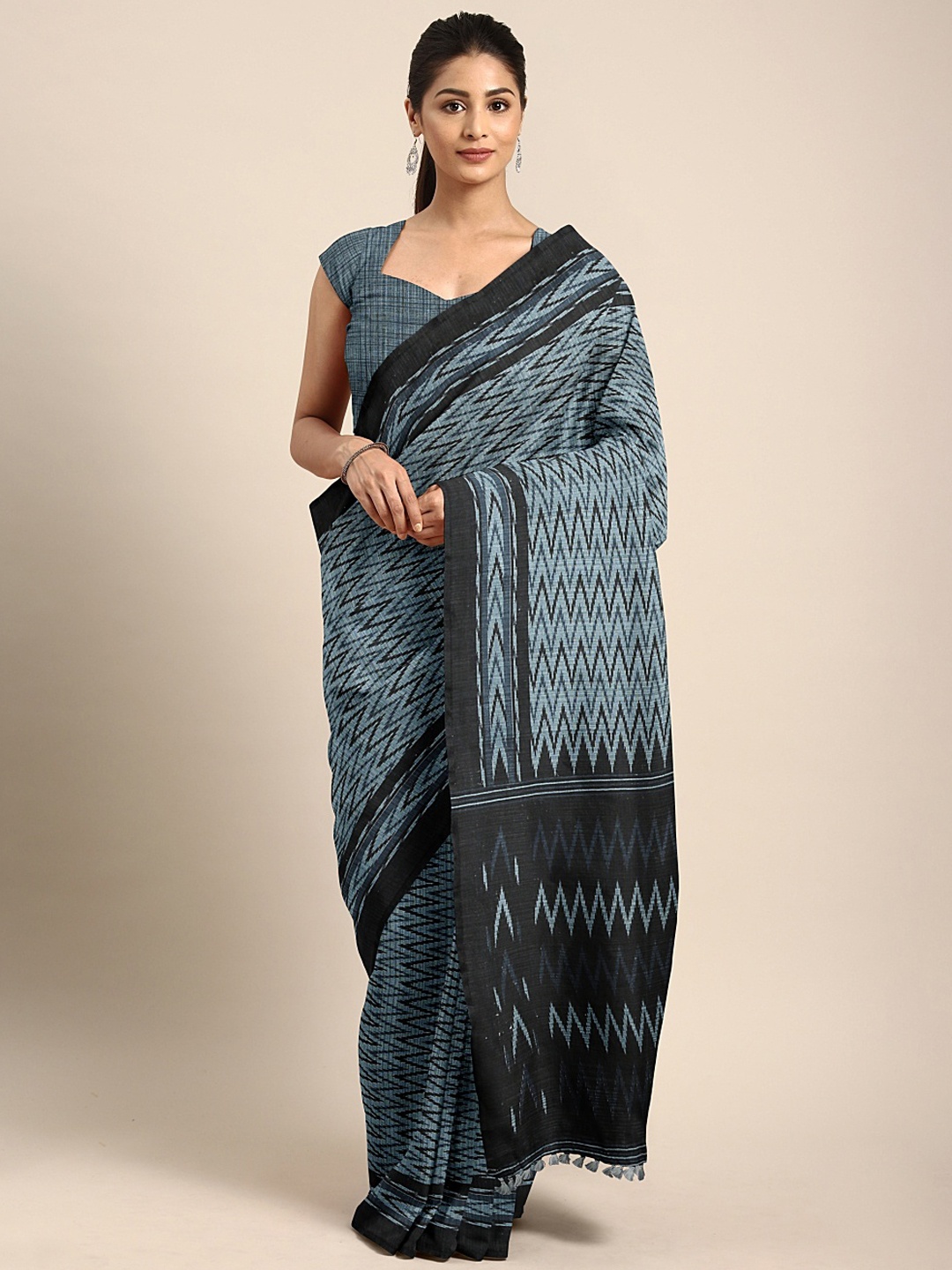 

aamna Blue & Black Cotton Blend Printed Tussar Saree