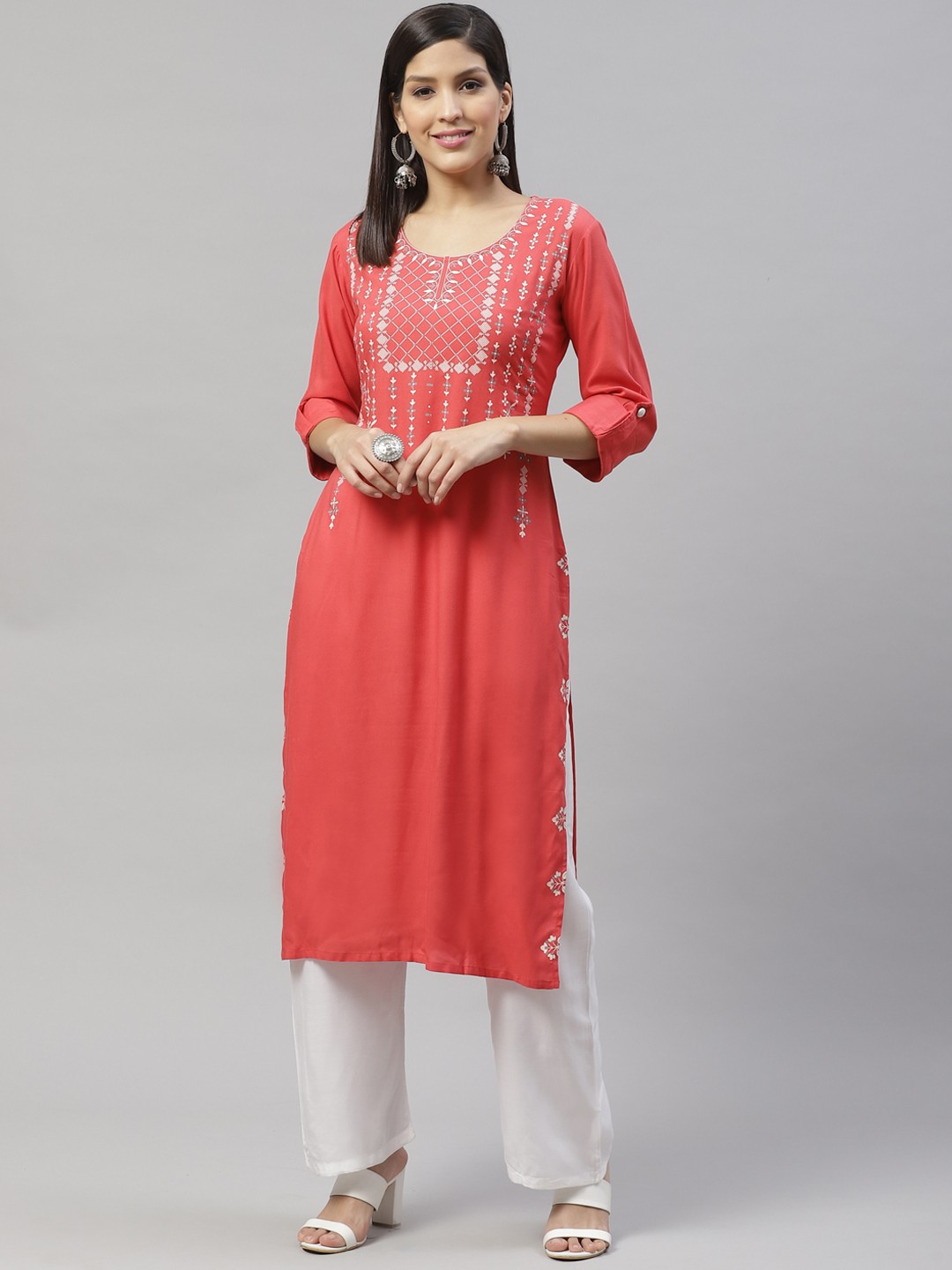 

SILVER STOCK Women Peach-Coloured & White Yoke Design Straight Kurta with Block Print
