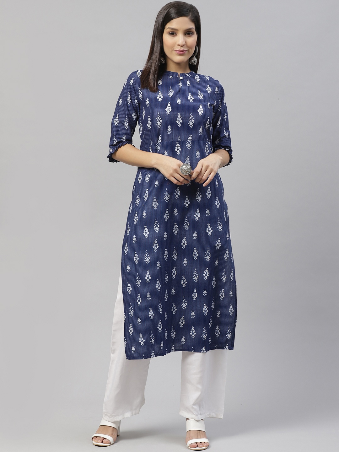 

SILVER STOCK Women Navy Blue & White Printed Straight Kurta