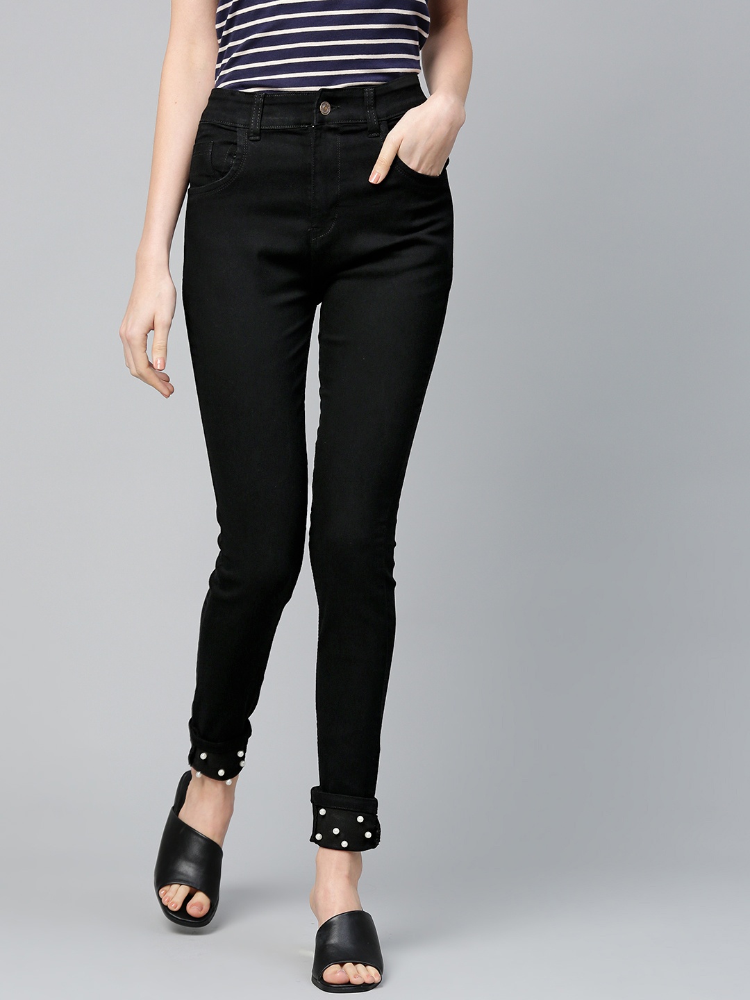 

SASSAFRAS Women Black Slim Fit Mid-Rise Clean Look Stretchable Jeans