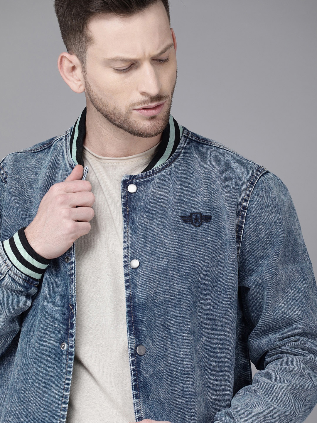 

Roadster Men Blue Solid Denim Jacket
