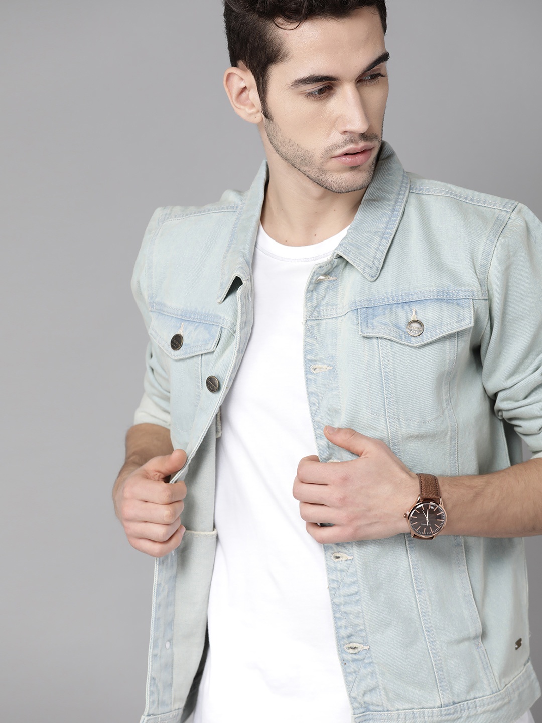 

Roadster Men Blue Washed Denim Jacket