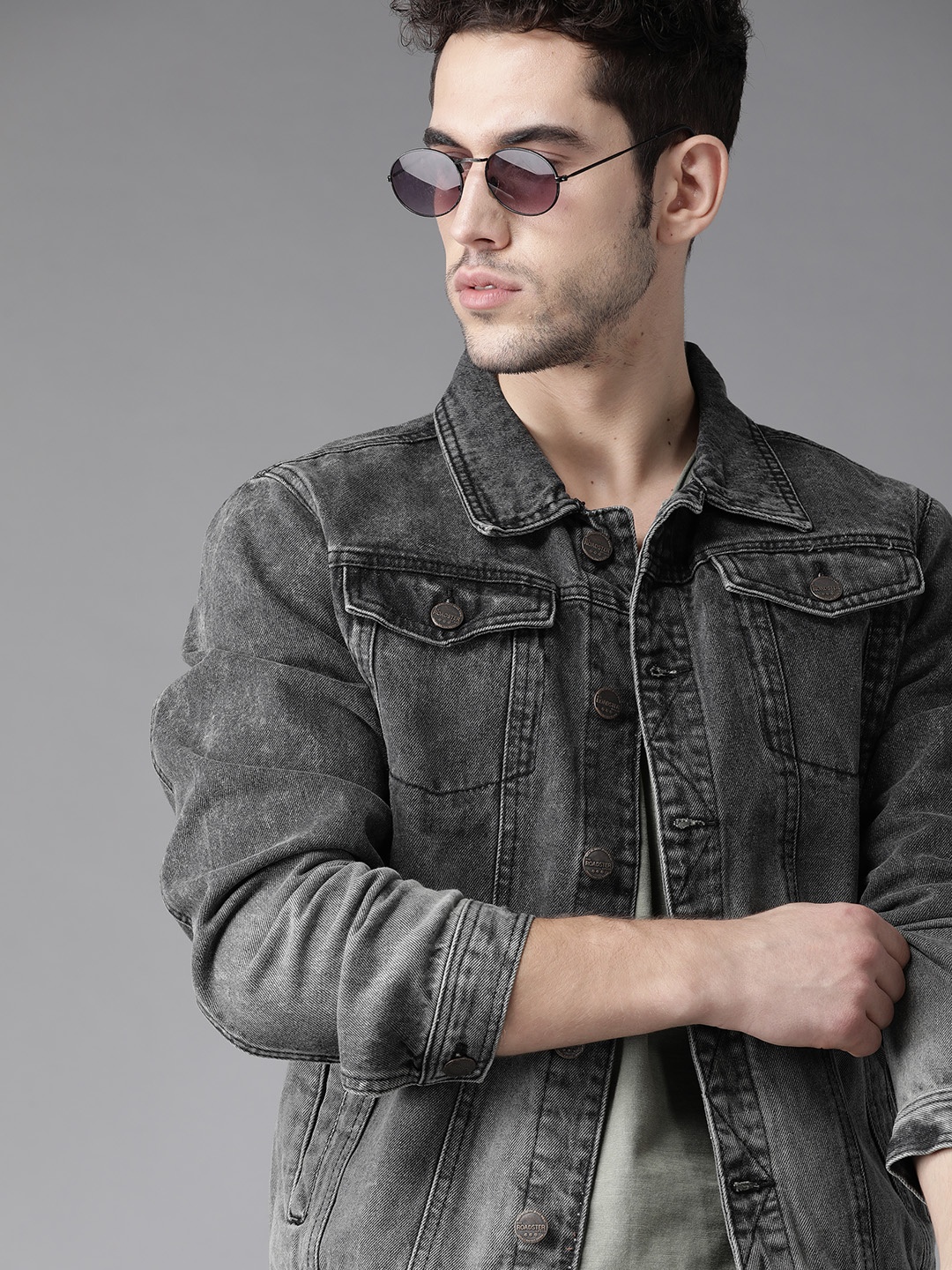 

Roadster Men Charcoal Grey Washed Denim Jacket