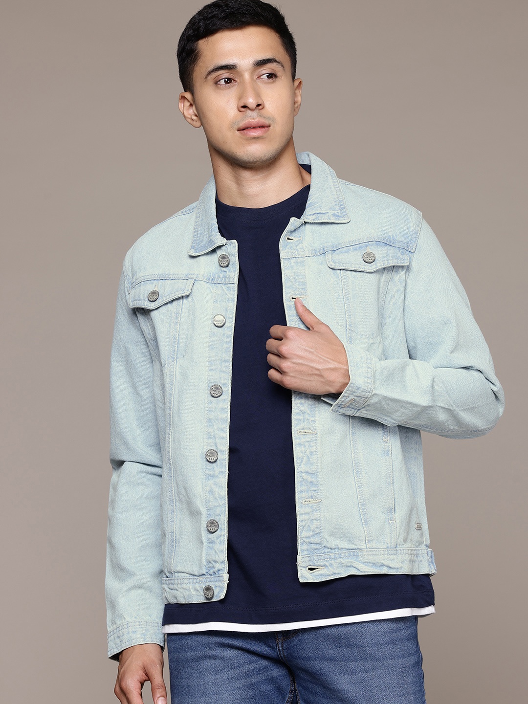 

Roadster The Lifestyle Co. Men Pure Cotton Denim Jacket, Blue