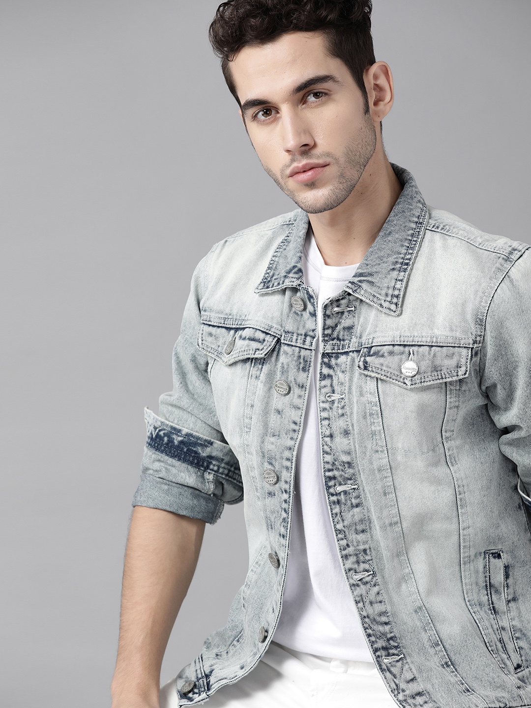 

Roadster Men Blue Washed Denim Jacket