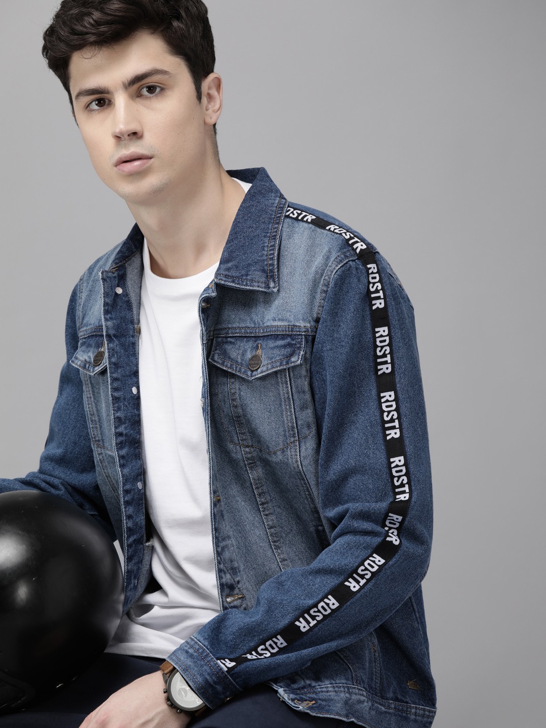 

Roadster Men Blue Solid Denim Jacket