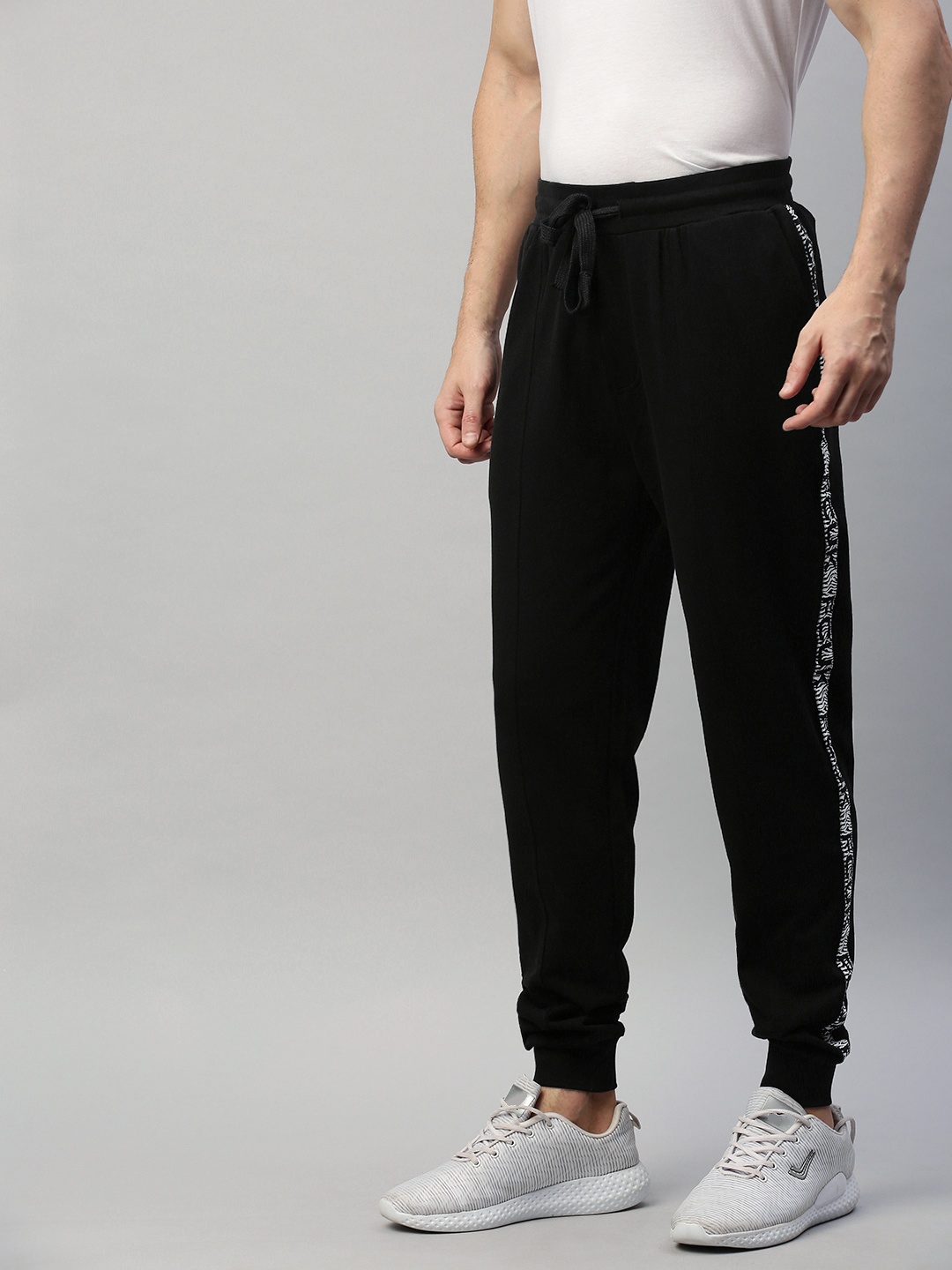 

French Connection Men Black Solid Slim Fit Joggers with Side Taping Detail