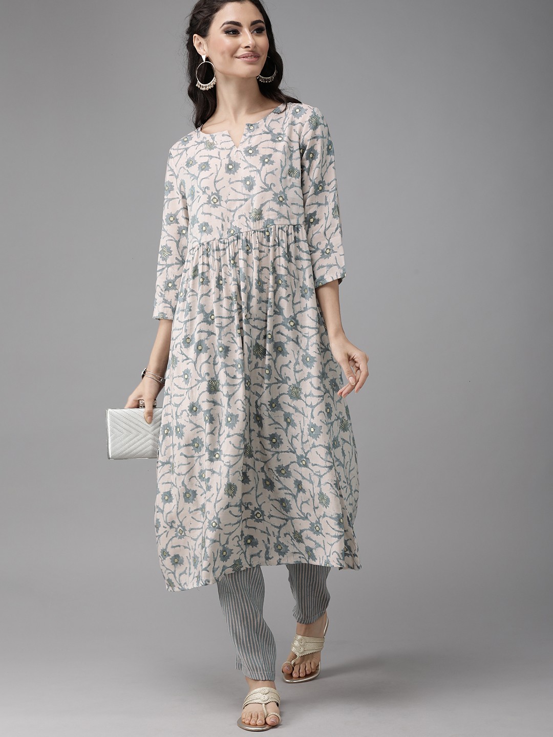 

Anouk Women Cream-Coloured & Grey Printed Kurta with Trousers