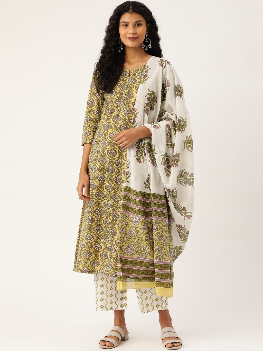 

Prakrti Women Green & White Floral Printed Kurta with Palazzos & Dupatta