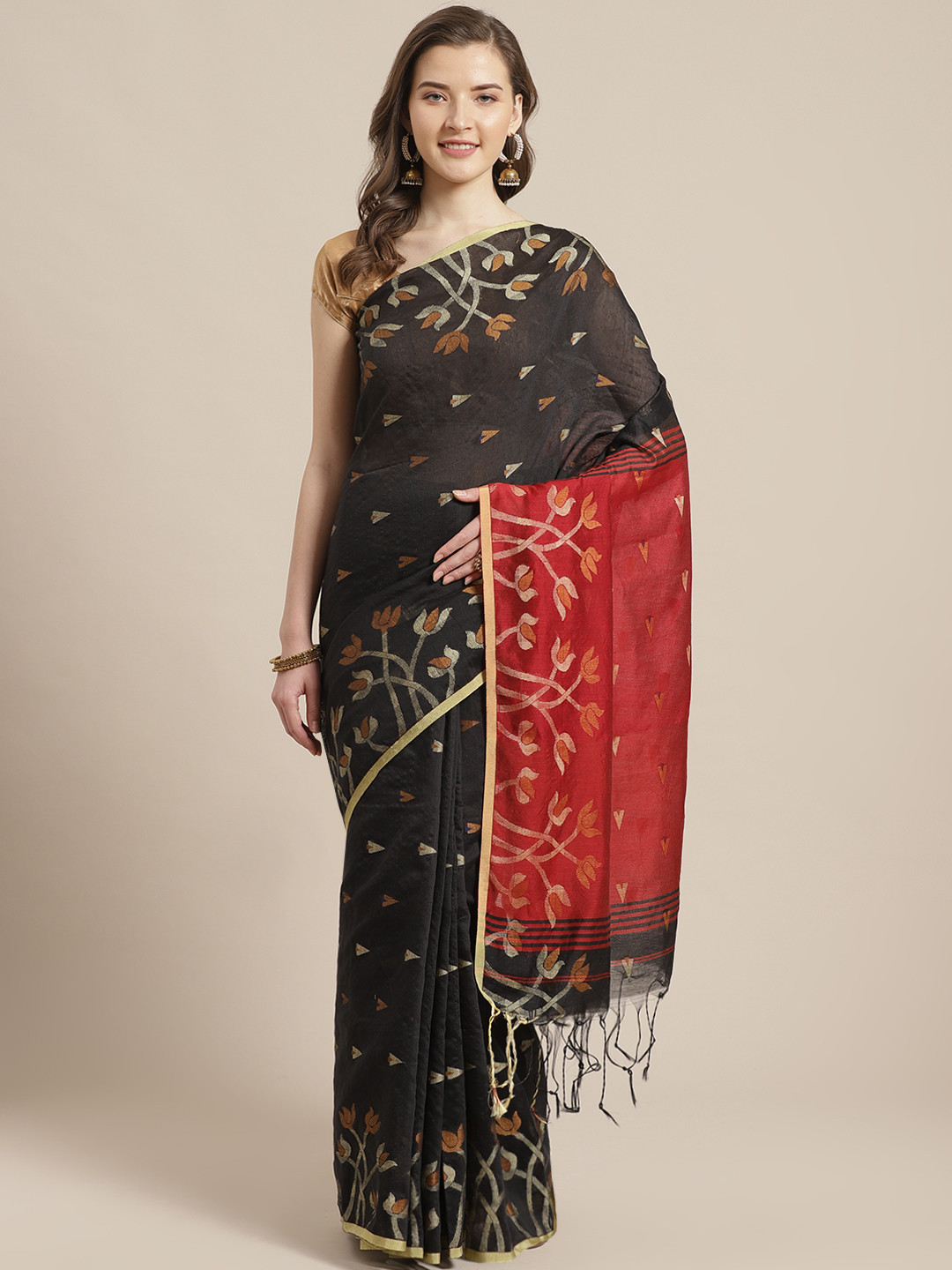 

Laa Calcutta Black & Red Woven Design Bengal Handloom Taant Saree
