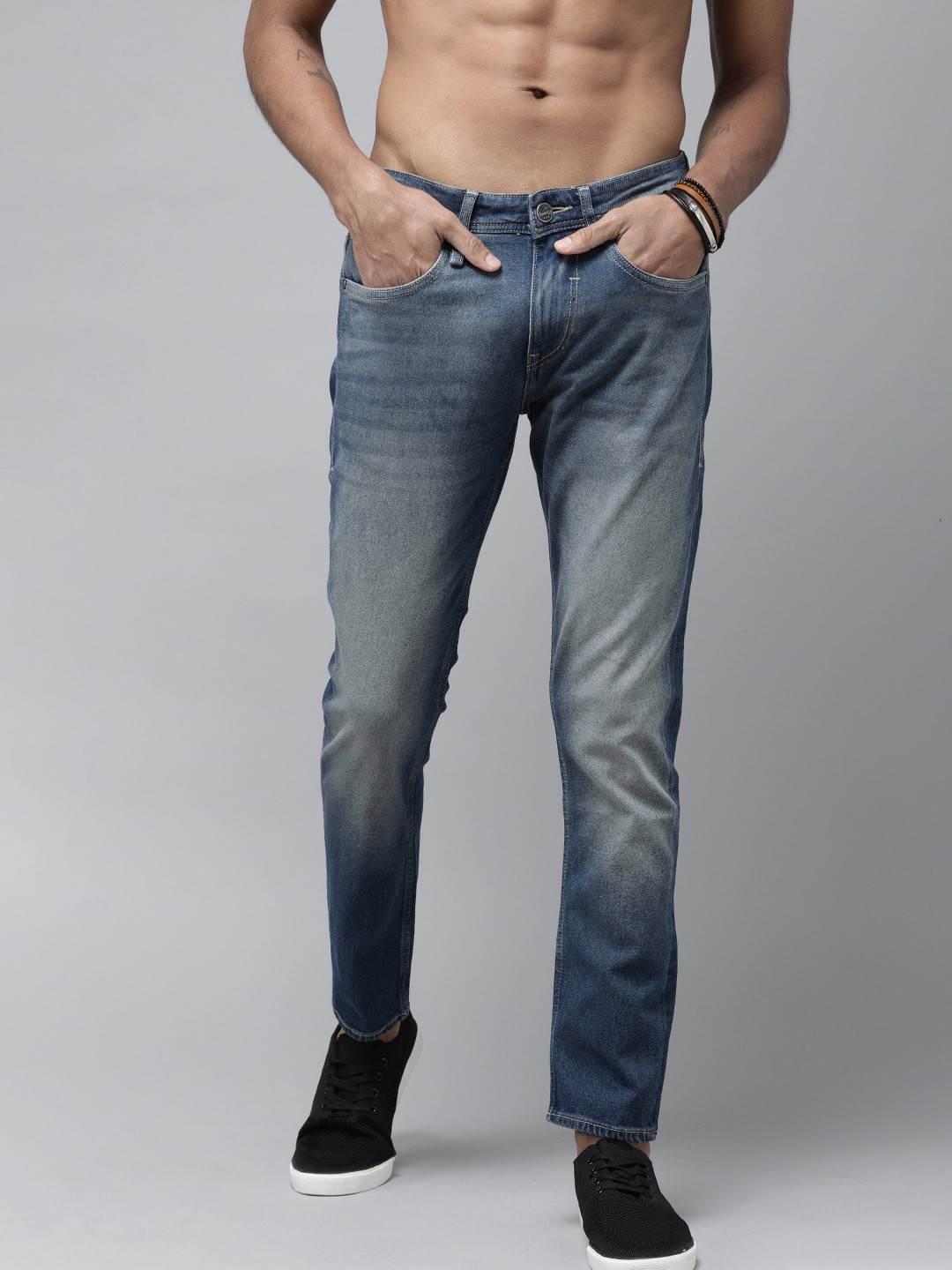 

Roadster Men Blue Skinny Fit Mid-Rise Clean Look Stretchable Cropped Jeans