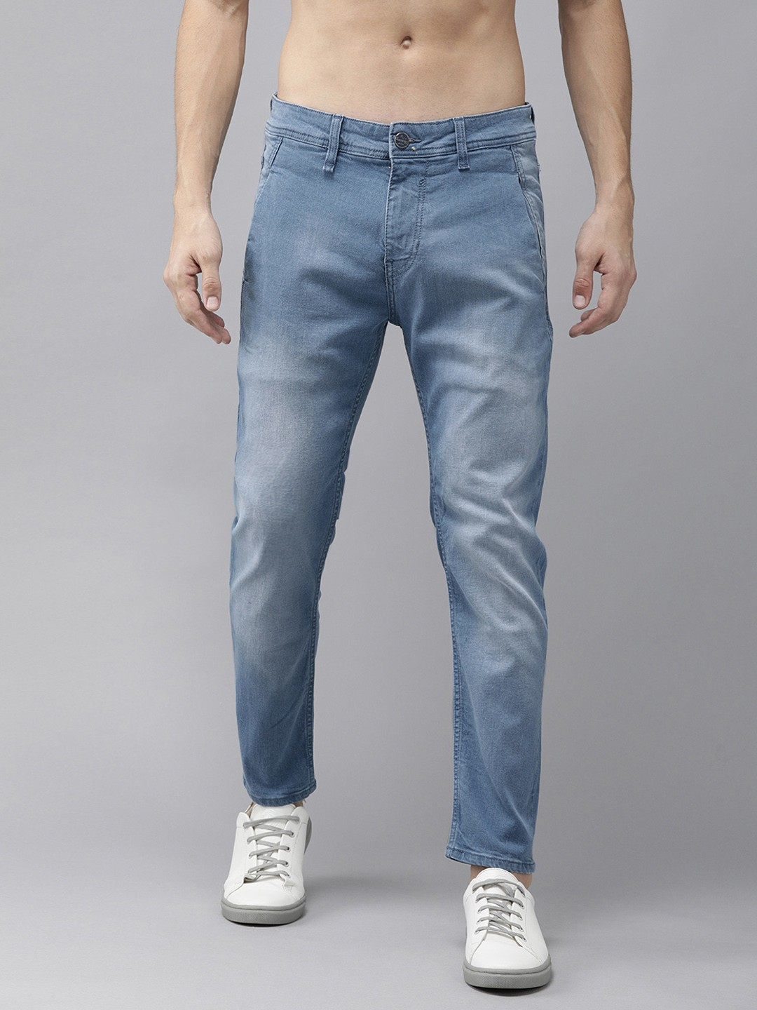 

Roadster Men Blue Slim Tapered Fit Mid-Rise Clean Look Stretchable Jeans