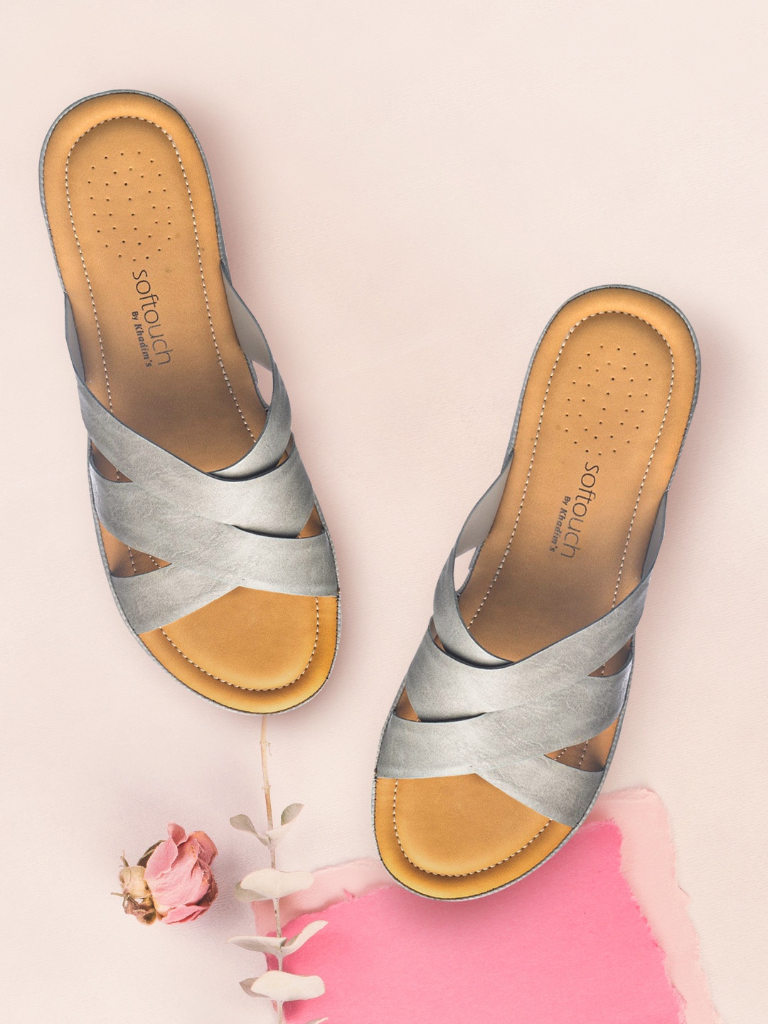 

Khadims Women Grey Solid Sandals