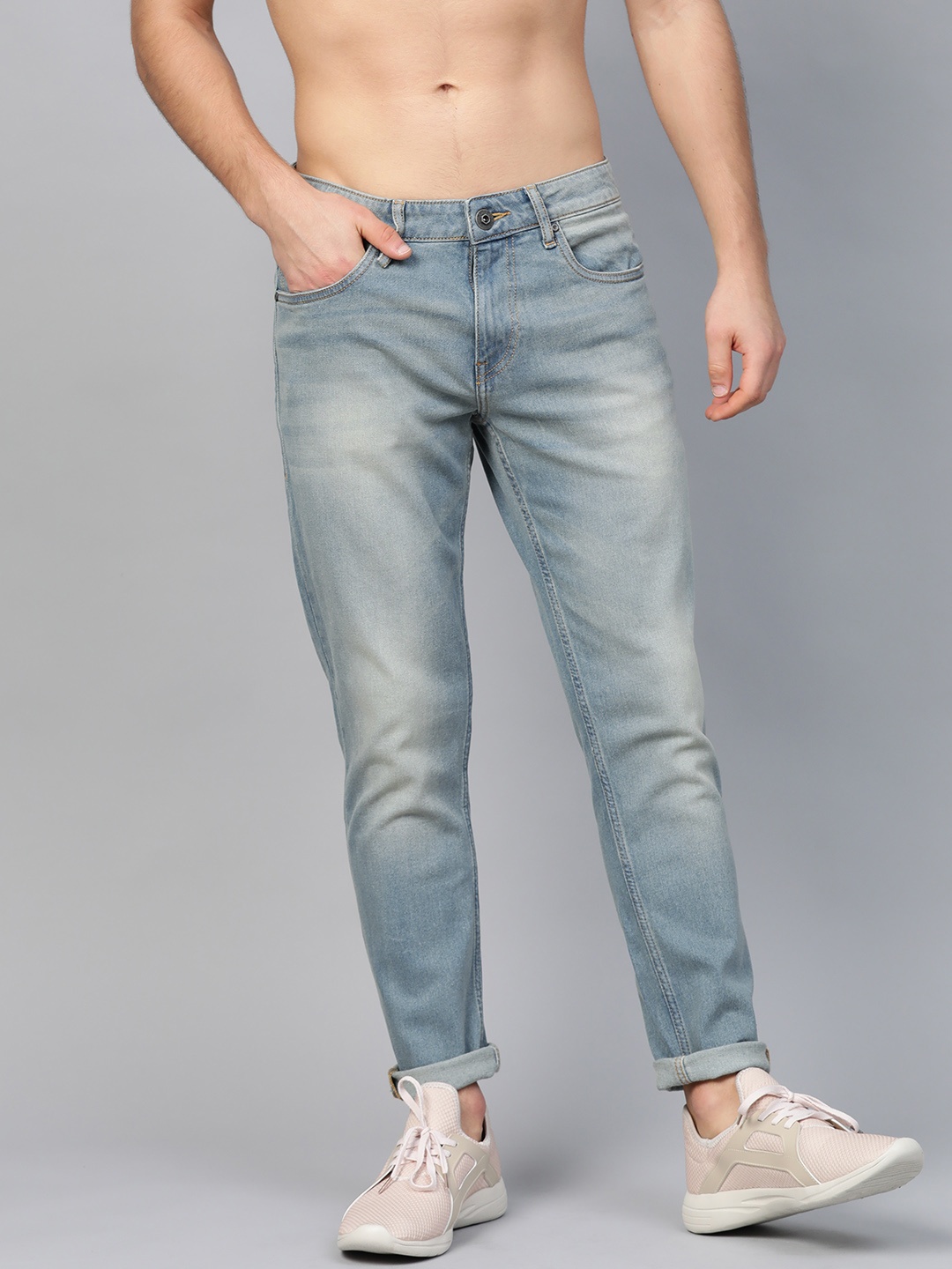 

Roadster Men Blue Slim Tapered Fit Mid-Rise Clean Look Stretchable Jeans