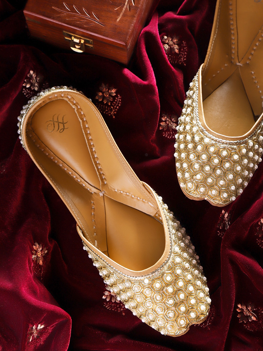 

House of Pataudi Women Gold-Toned & Off-White Embellished Handcrafted Mojaris