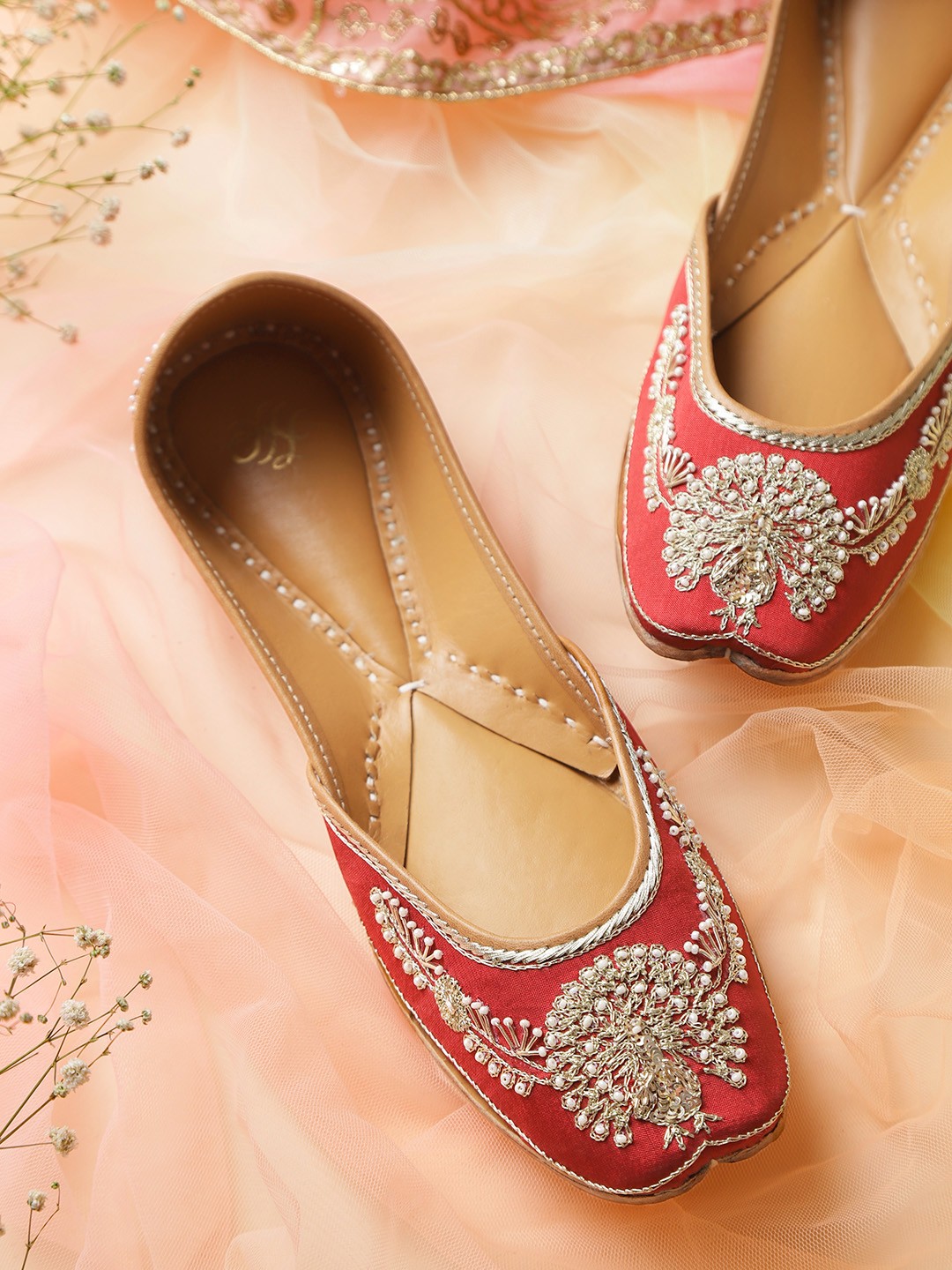 

House of Pataudi Women Maroon Embellished Handcrafted Mojaris
