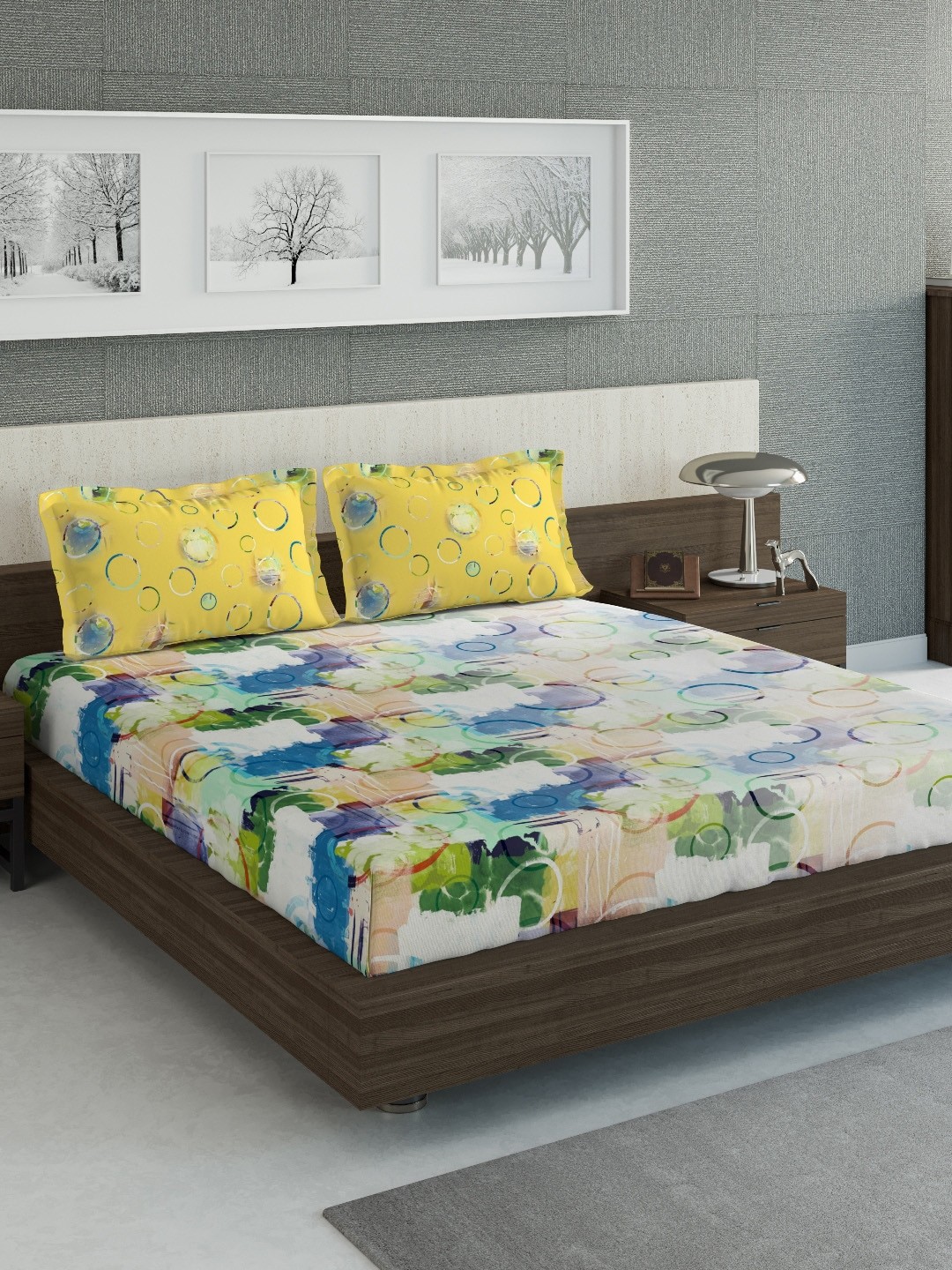 

DDecor Off-White & Green Abstract 144 TC Cotton 1 King Bedsheet with 2 Pillow Covers