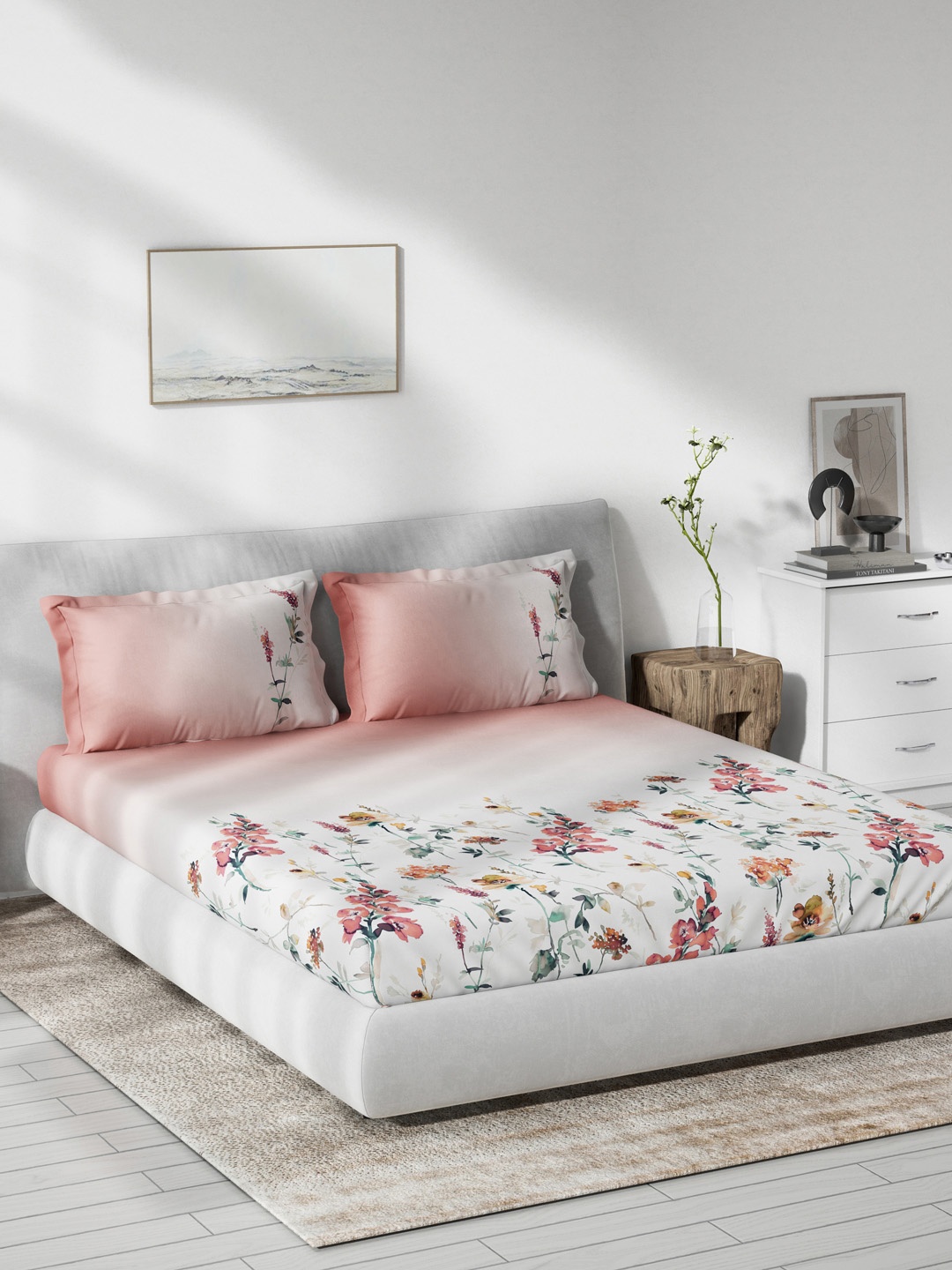 DDecor Red & White Floral 140 TC Cotton 1 Queen Bedsheet with 2 Pillow Covers