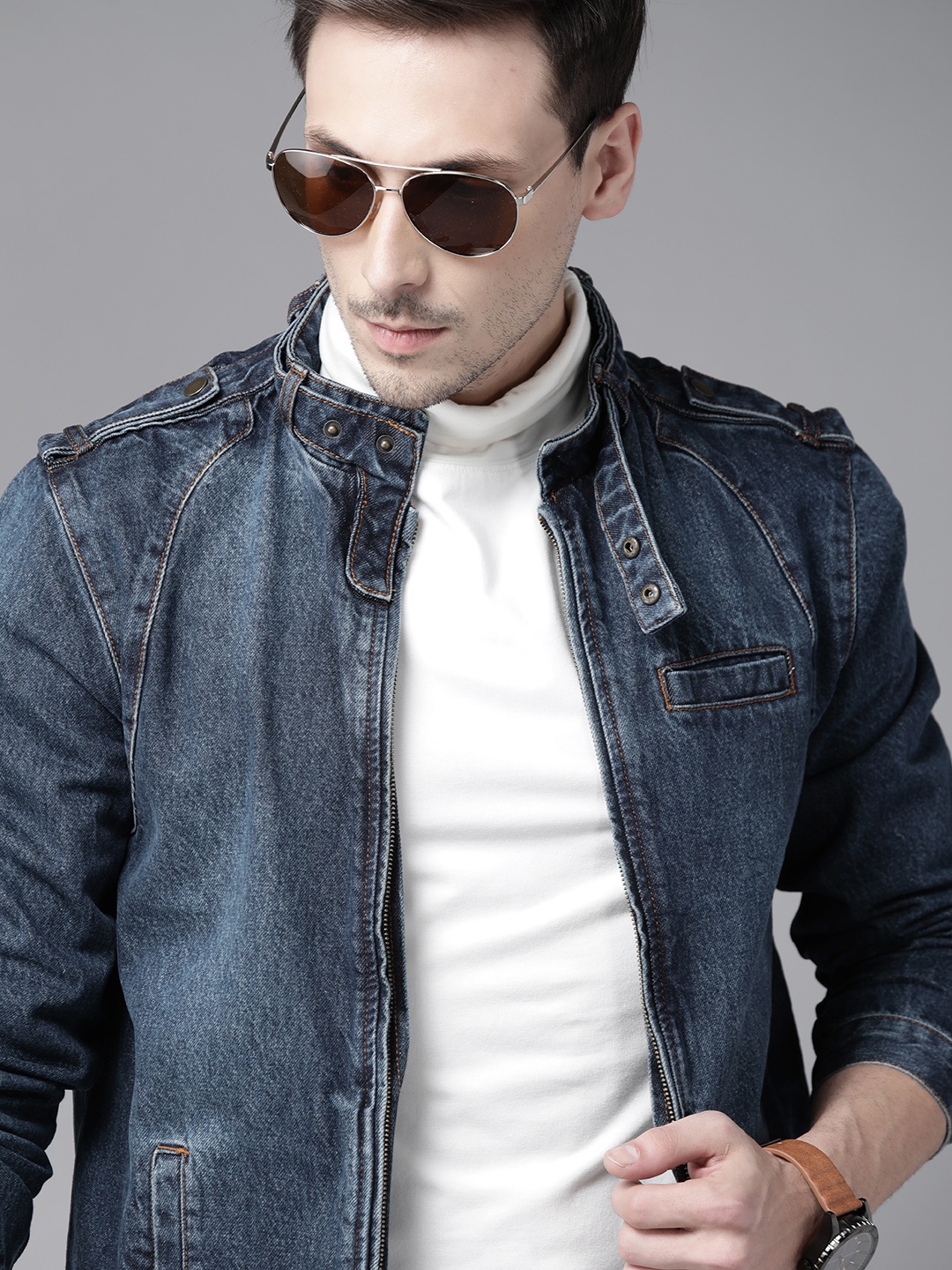 

Roadster Men Navy Blue Solid Pure Cotton Washed Denim Jacket