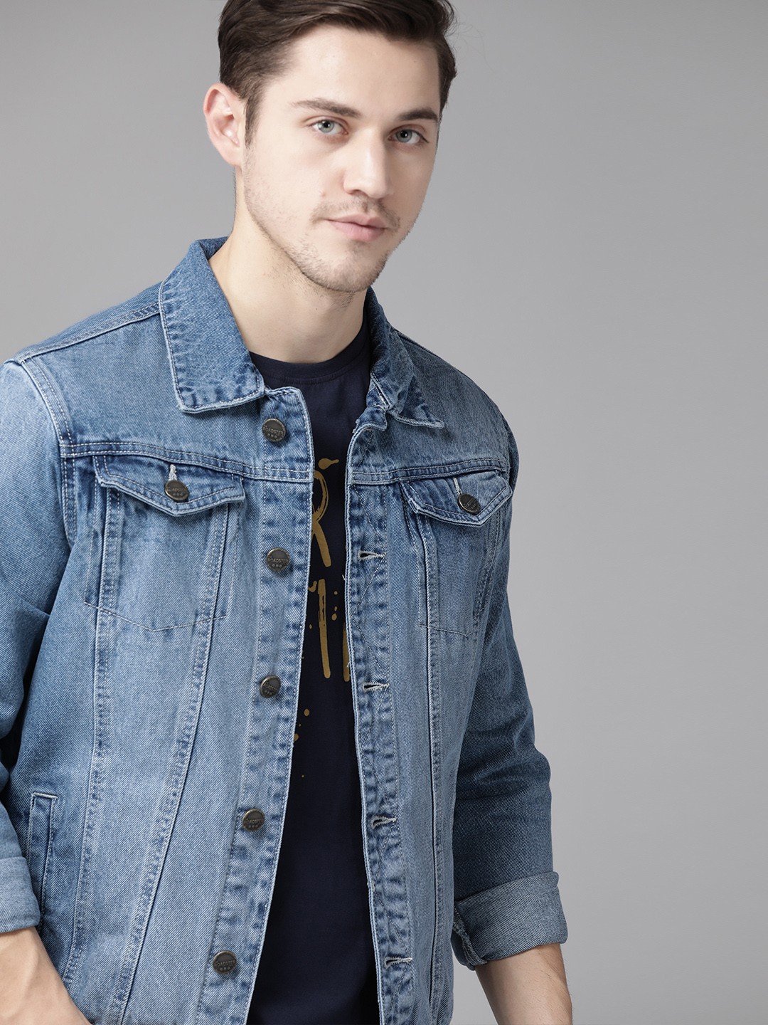 

Roadster Men Blue Pure Cotton Washed Denim Jacket
