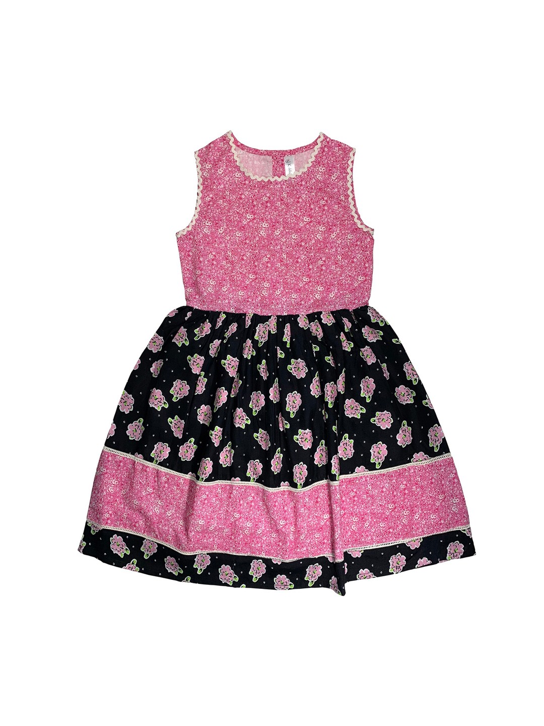 

KiddoPanti Girls Pink & Black Colourblocked Fit and Flare Dress
