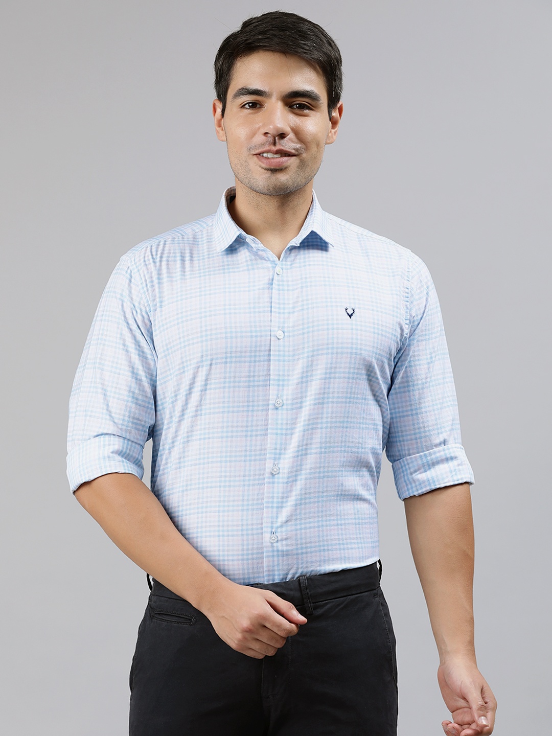 

Allen Solly Men White & Blue Regular Fit Checked Smart Casual Shirt