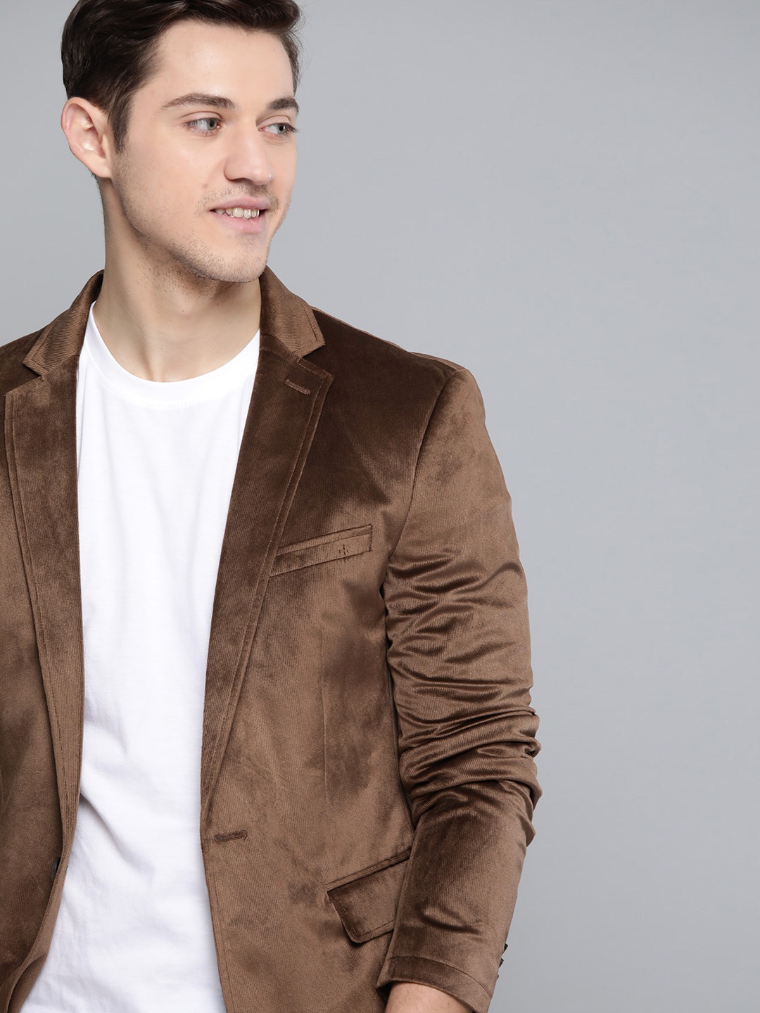 

Mast & Harbour Men Brown Corduroy Single Breasted Casual Blazer