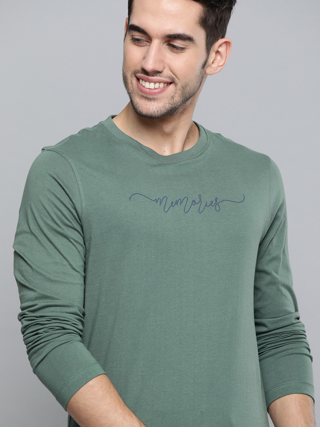

Mast Harbour Men Green Blue Printed Round Neck Pure Cotton T-shirt