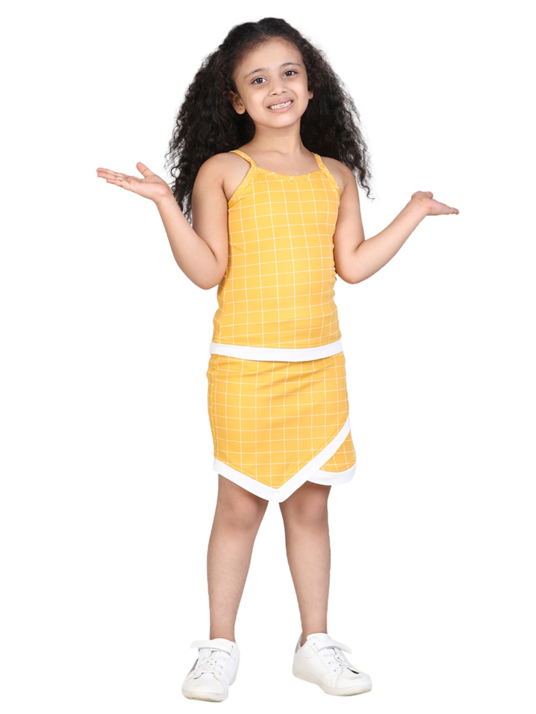 

ADIVA Girls Yellow & White Checked Top with Skirt