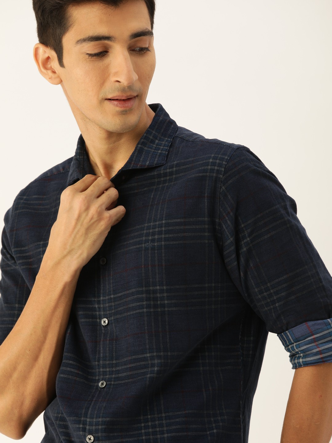 

Calvin Klein Jeans Men Navy Blue & Grey Slim Fit Checked Casual Shirt
