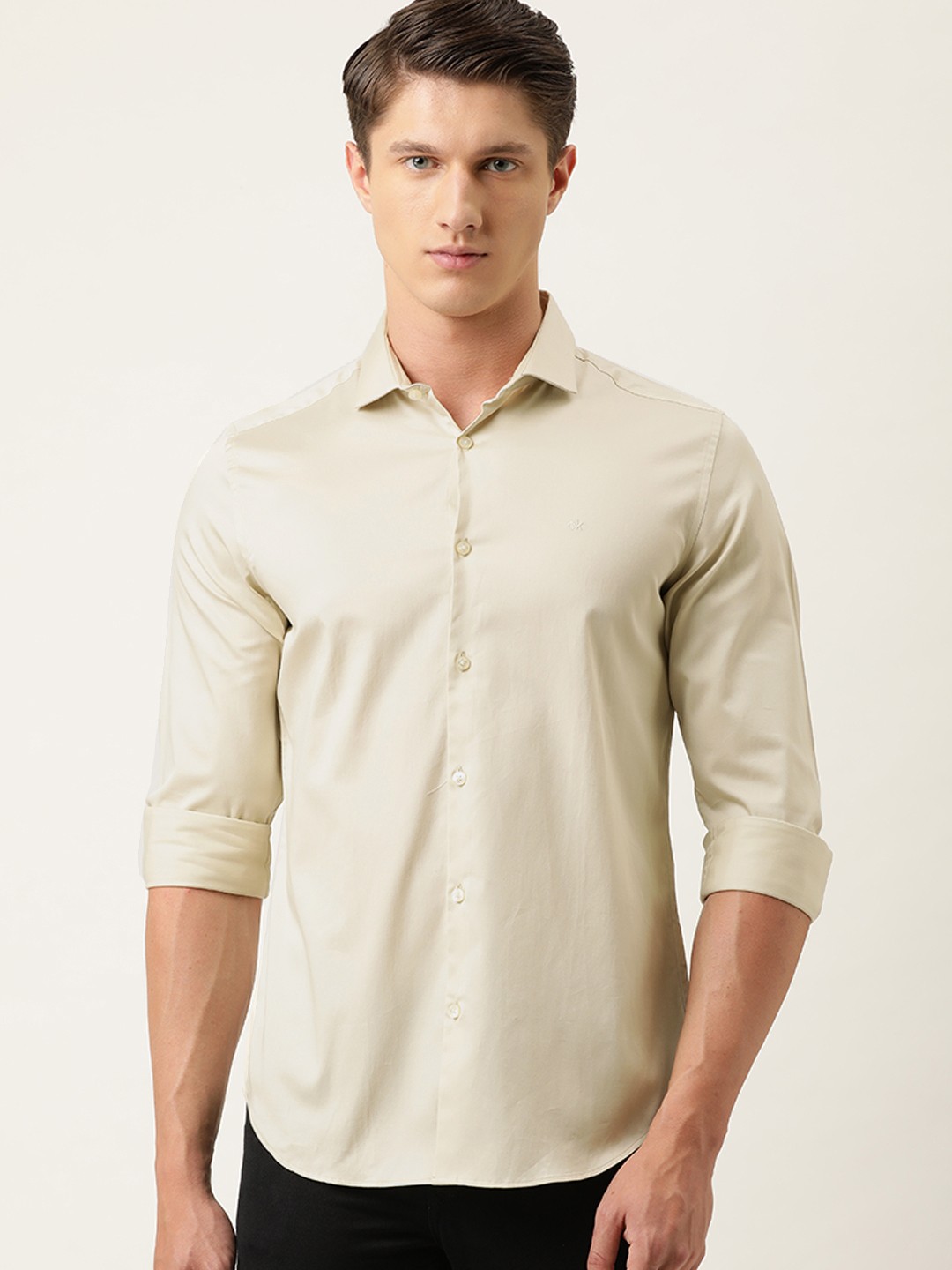 

Calvin Klein Jeans Men Beige Slim Fit Solid Casual Shirt