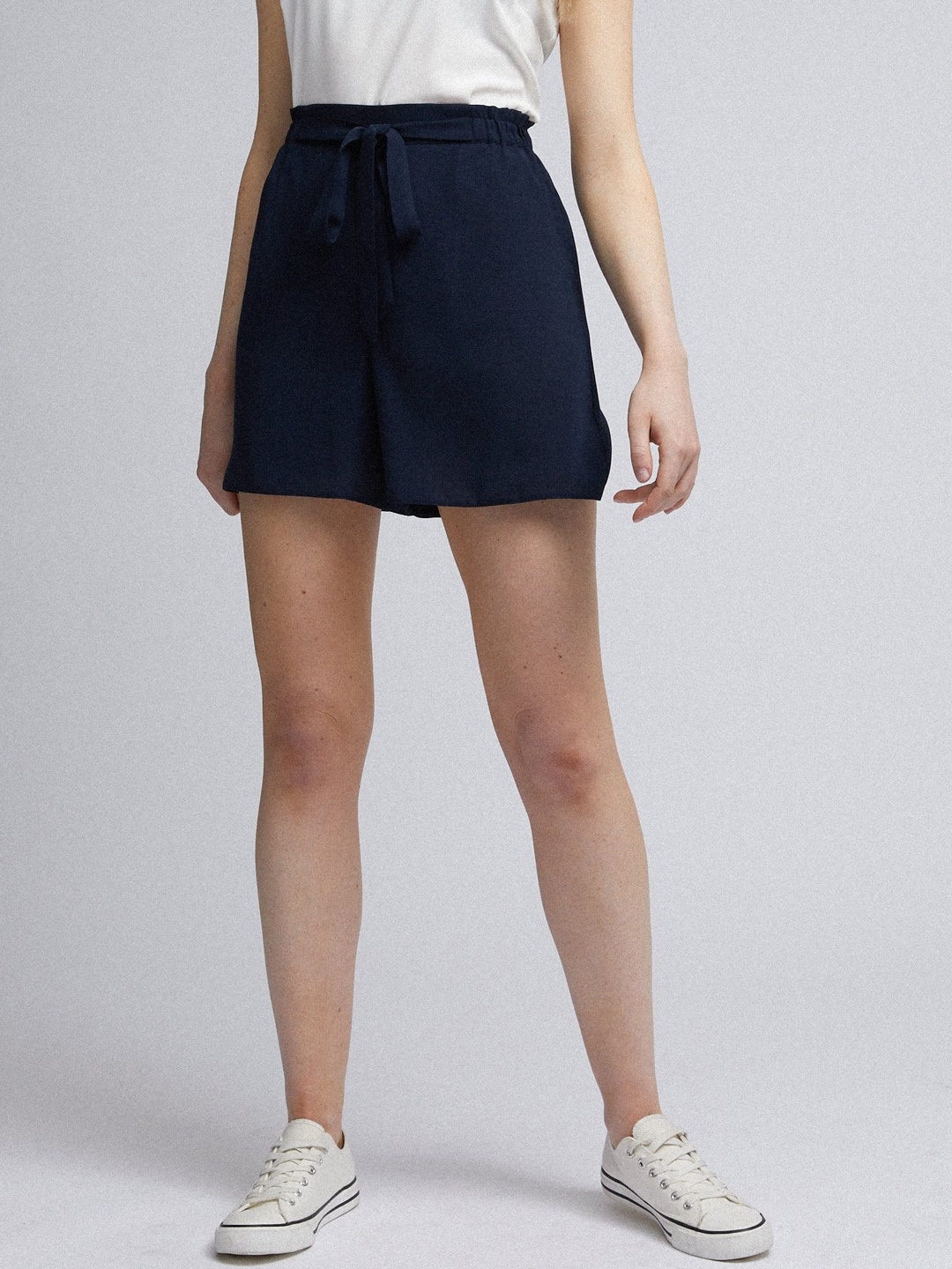 

DOROTHY PERKINS Women Navy Blue Solid Regular Fit Shorts