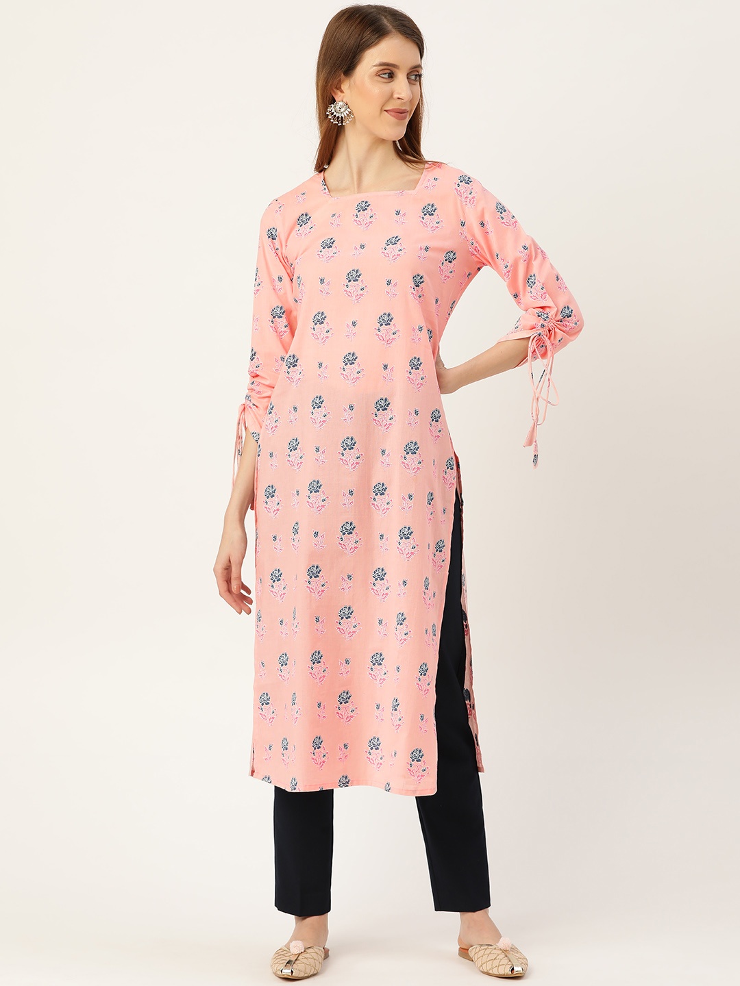 

Nayo Women Pink & Blue Printed Straight Kurta