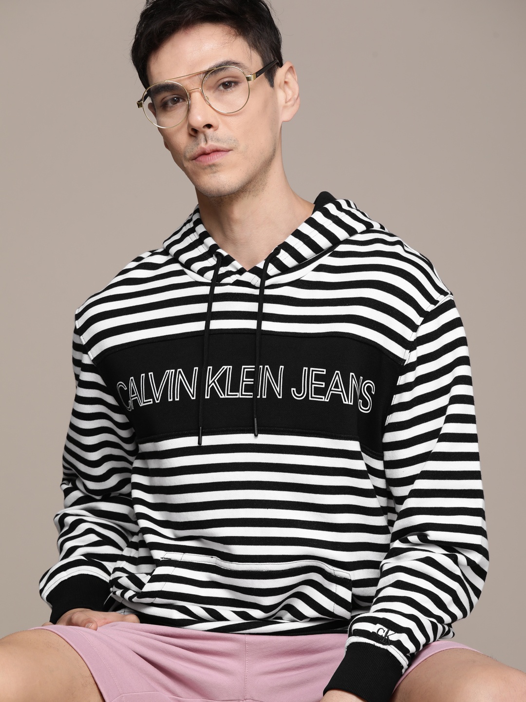 

Calvin Klein Jeans Men Black And White Striped Hooded Sweatshirt With Logo Print