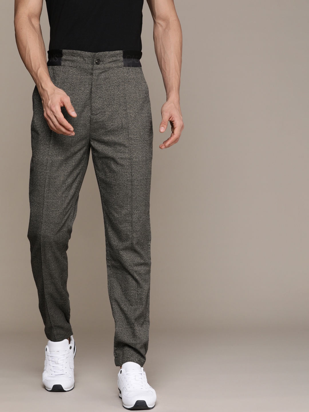 

Calvin Klein Jeans Men Grey Slim Fit Checked Pleated Trousers