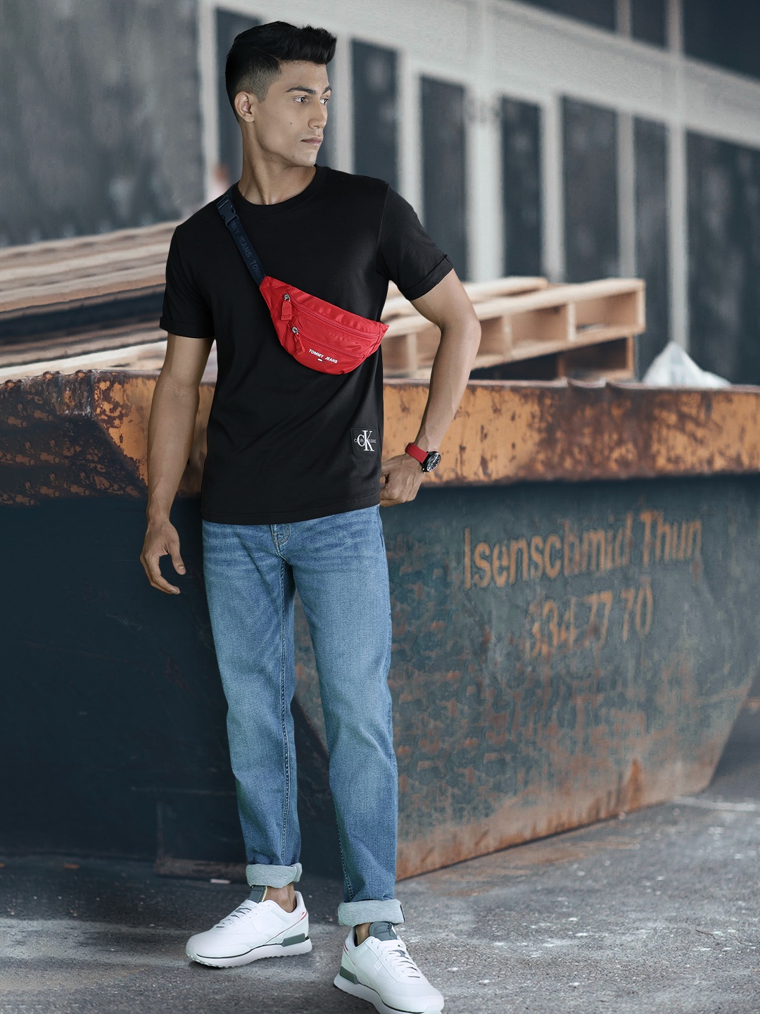 

Calvin Klein Jeans Men Black T-shirt
