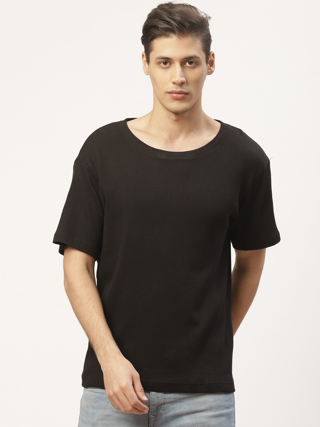 

PAUSE SPORT Men Black Self-Striped Round Neck T-Shirt