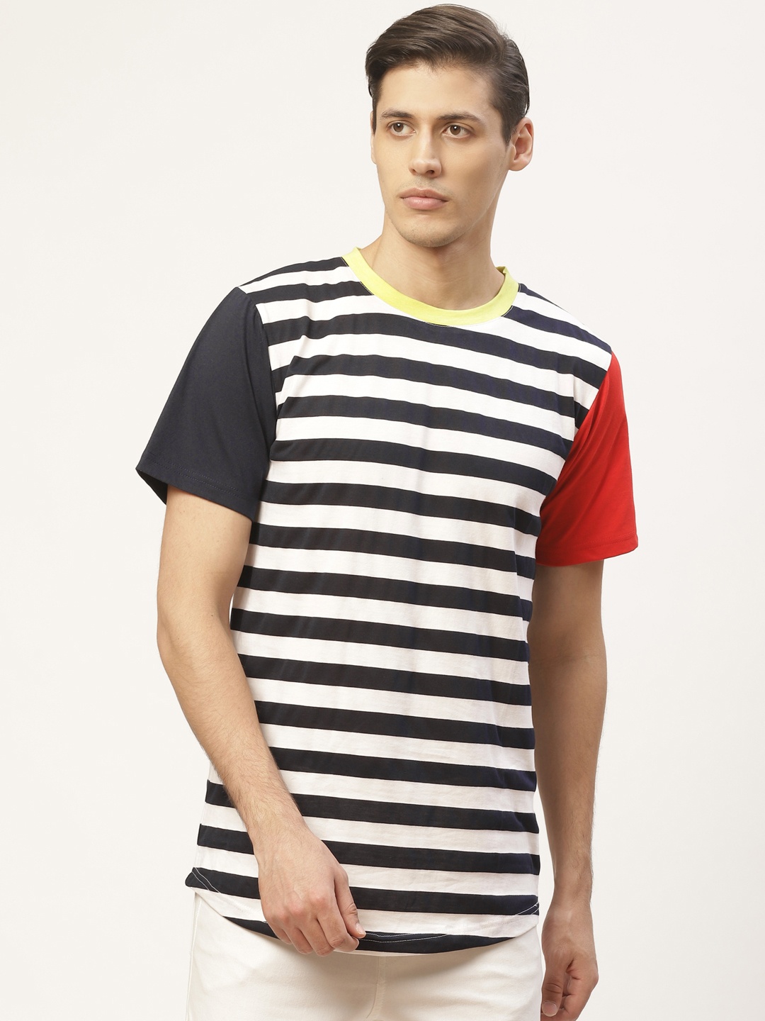 

PAUSE SPORT Men White & Navy Blue Striped Round Neck T-shirt