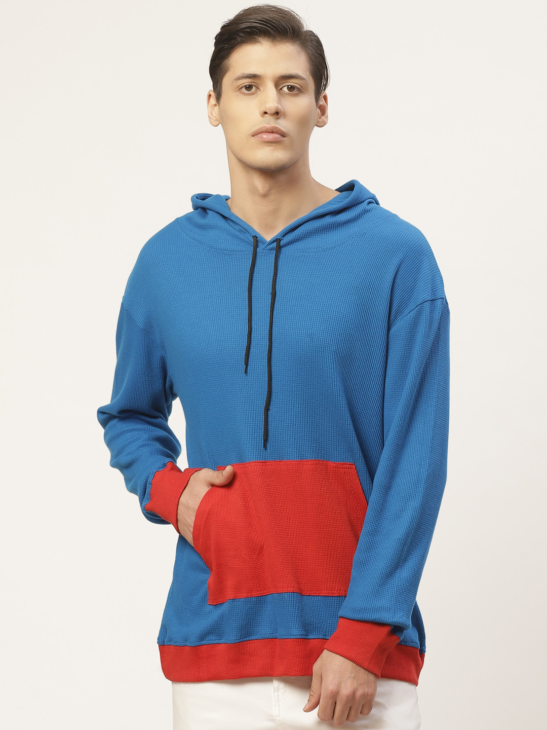 

PAUSE SPORT Men Blue & Red Colourblocked Hooded Sweatshirt