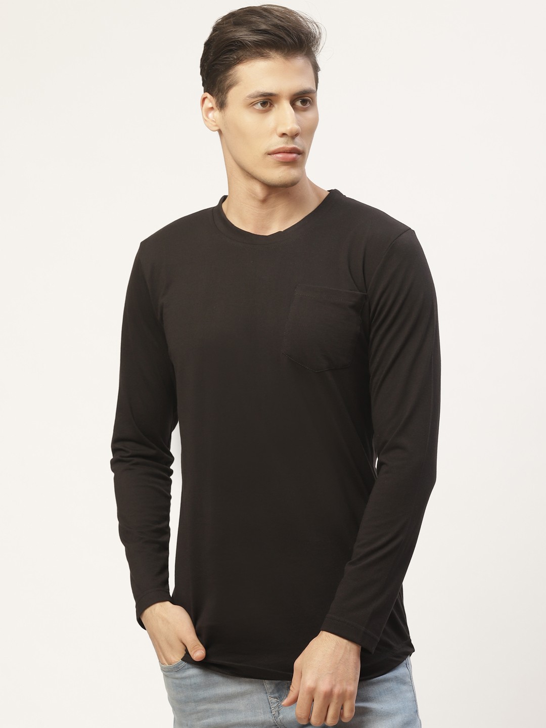 

PAUSE SPORT Men Black Solid Round Neck T-shirt