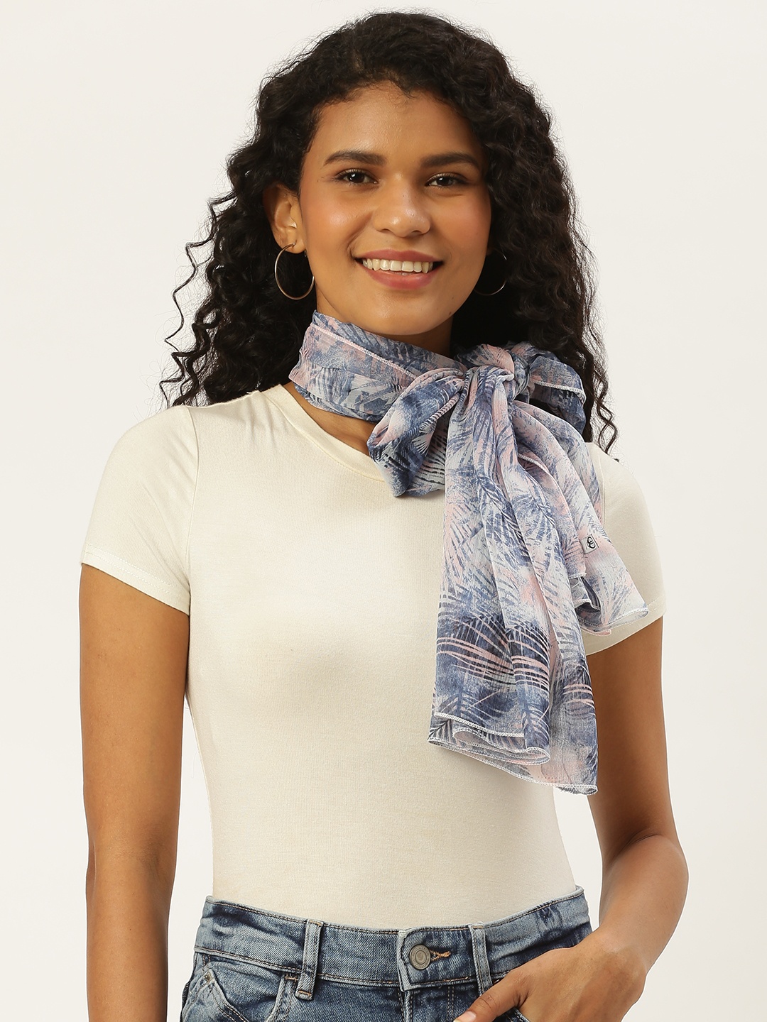 

Trend Arrest Women Blue & Peach-Coloured Tropical Printed Stole