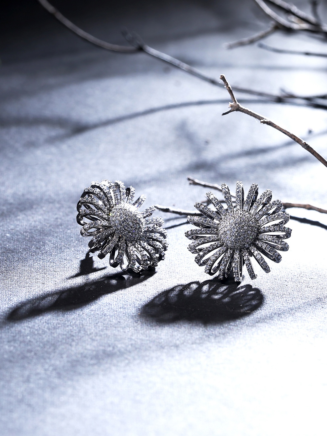 

LAIDA Silver-Toned Rhodium Plated AD Studded Handcrafted Floral Studs